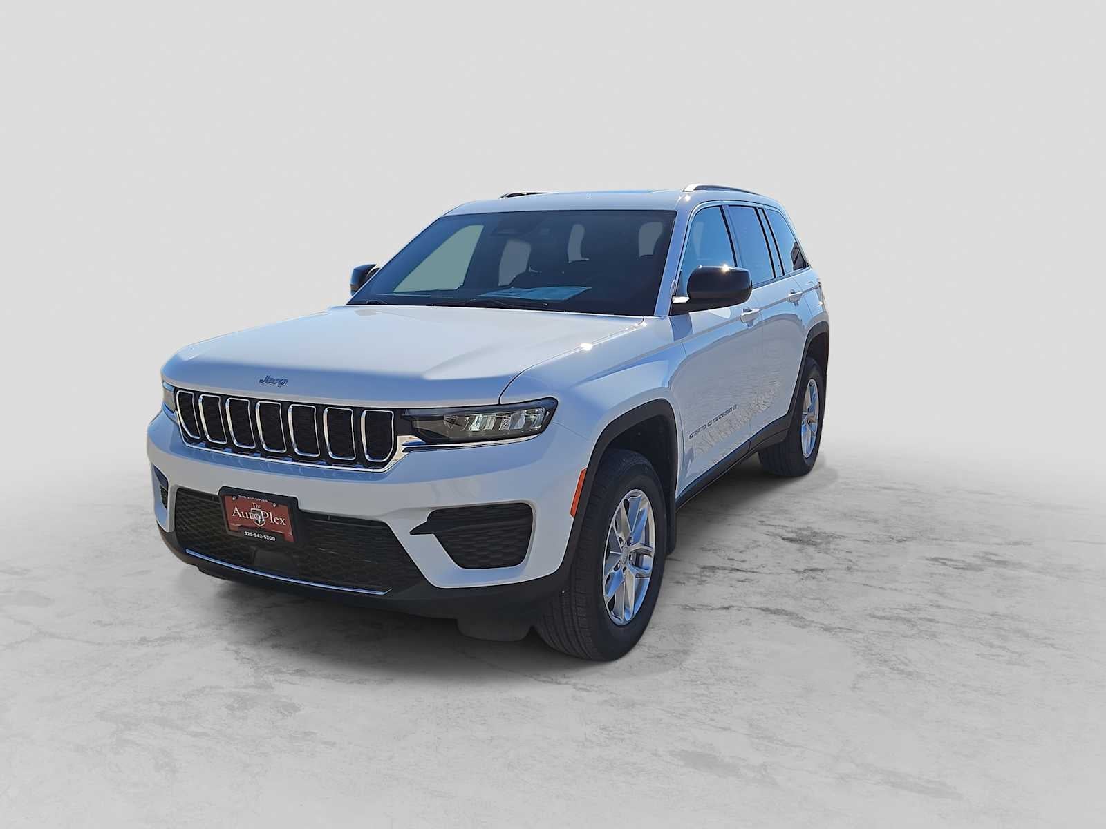 2026 Jeep Grand Cherokee GRAND CHEROKEE LAREDO X 4X2