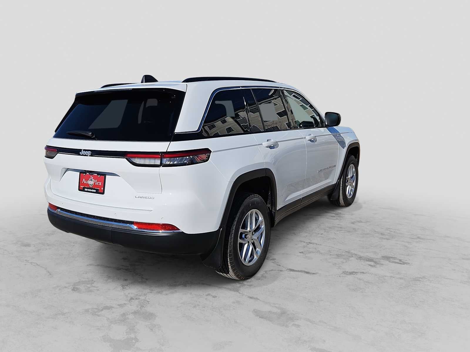 2026 Jeep Grand Cherokee GRAND CHEROKEE LAREDO X 4X2