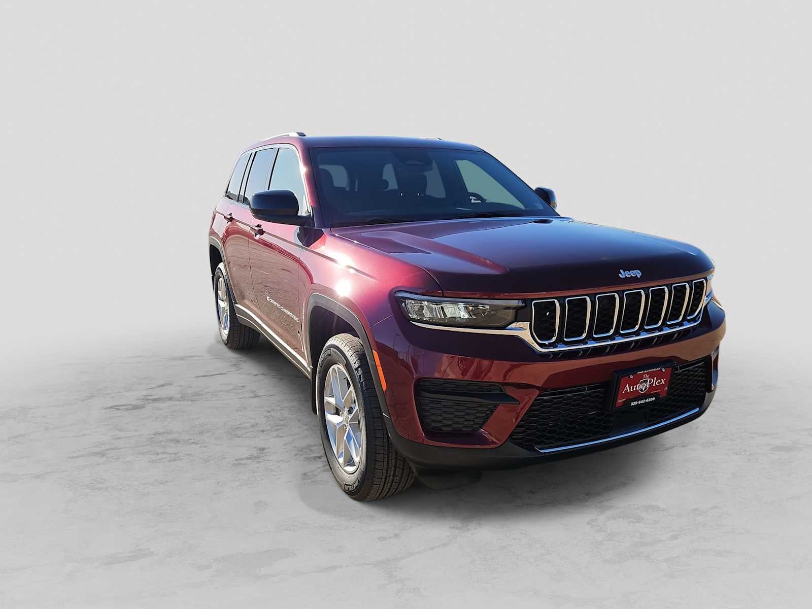 2026 Jeep Grand Cherokee GRAND CHEROKEE LAREDO X 4X2