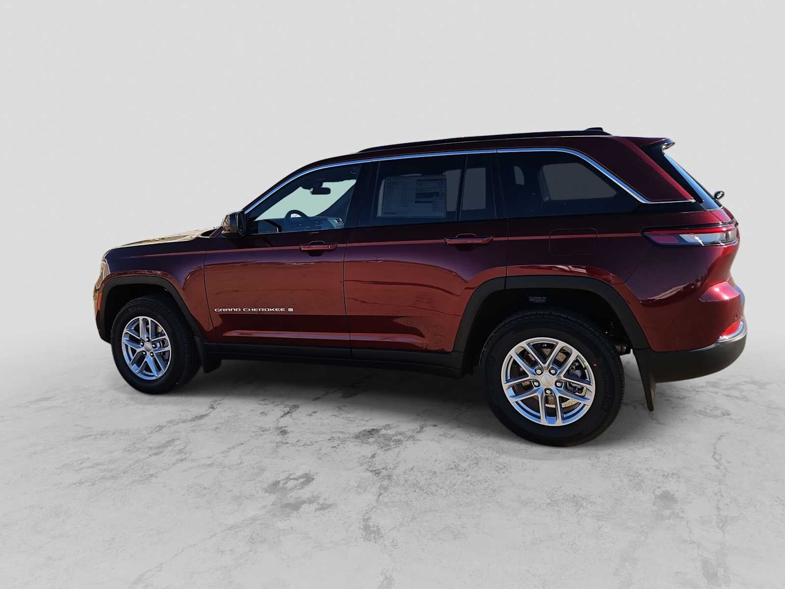 2026 Jeep Grand Cherokee GRAND CHEROKEE LAREDO X 4X2