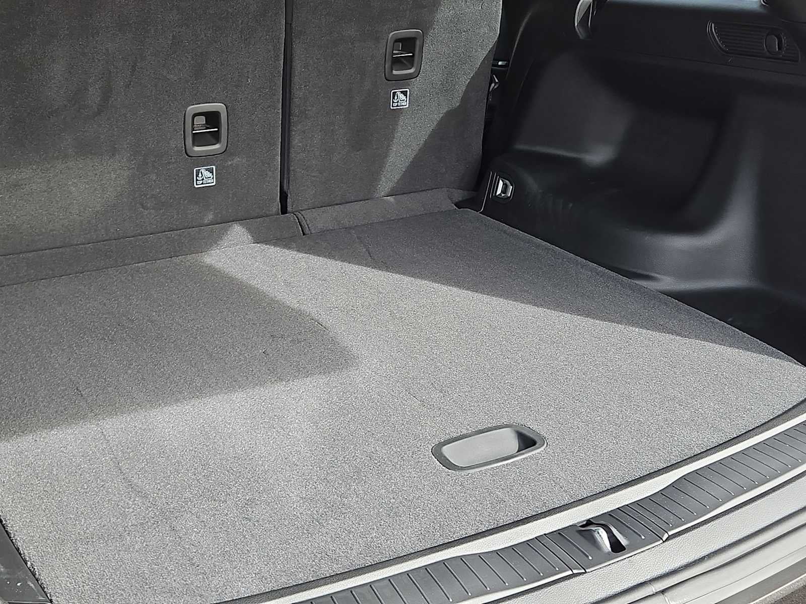 2026 Jeep Grand Cherokee GRAND CHEROKEE LAREDO X 4X2