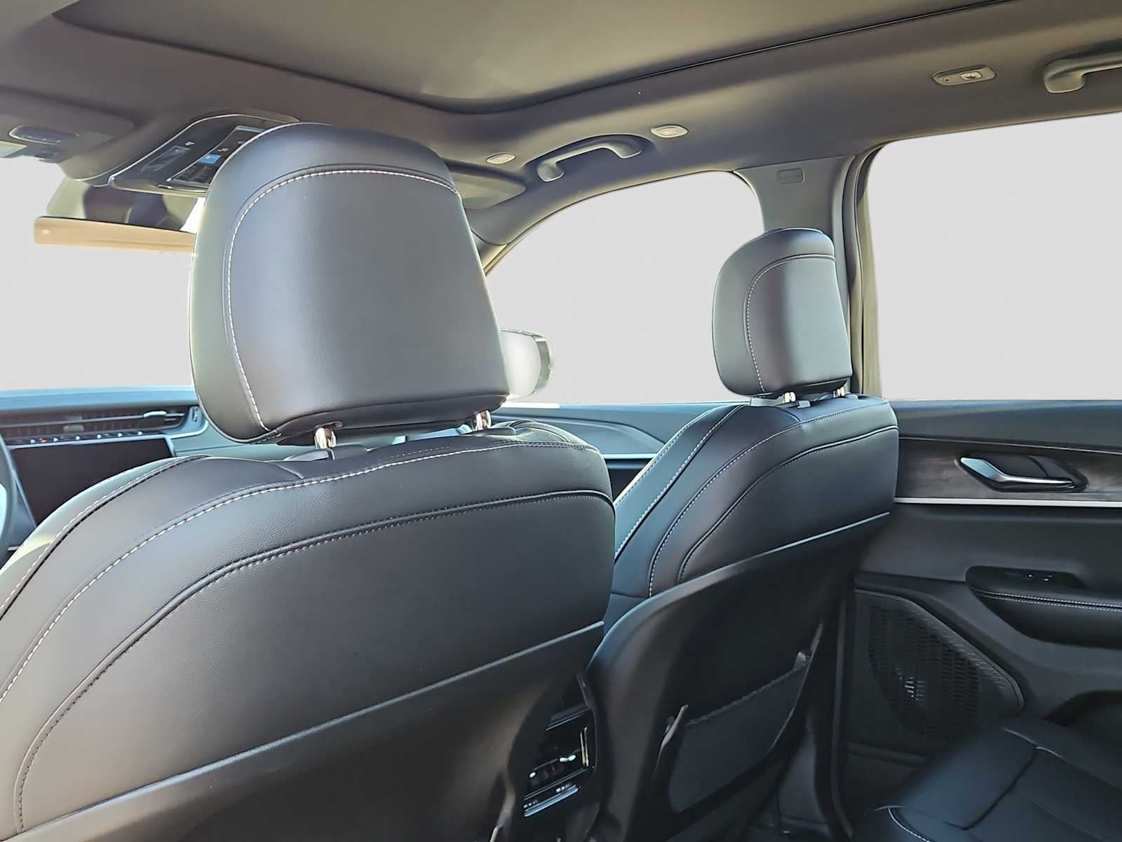 2025 Jeep Grand Cherokee GRAND CHEROKEE LIMITED 4X2