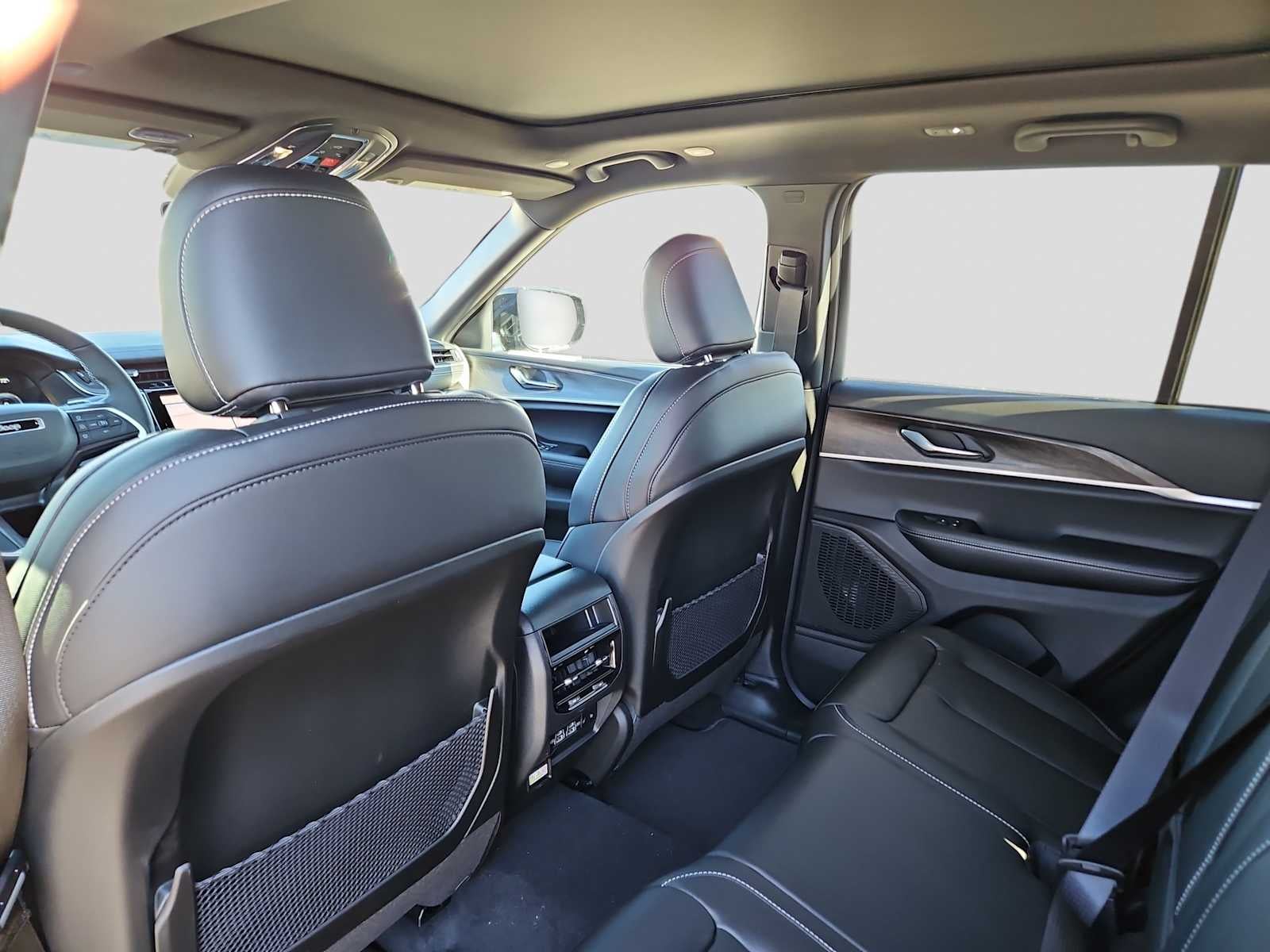 2025 Jeep Grand Cherokee GRAND CHEROKEE LIMITED 4X2