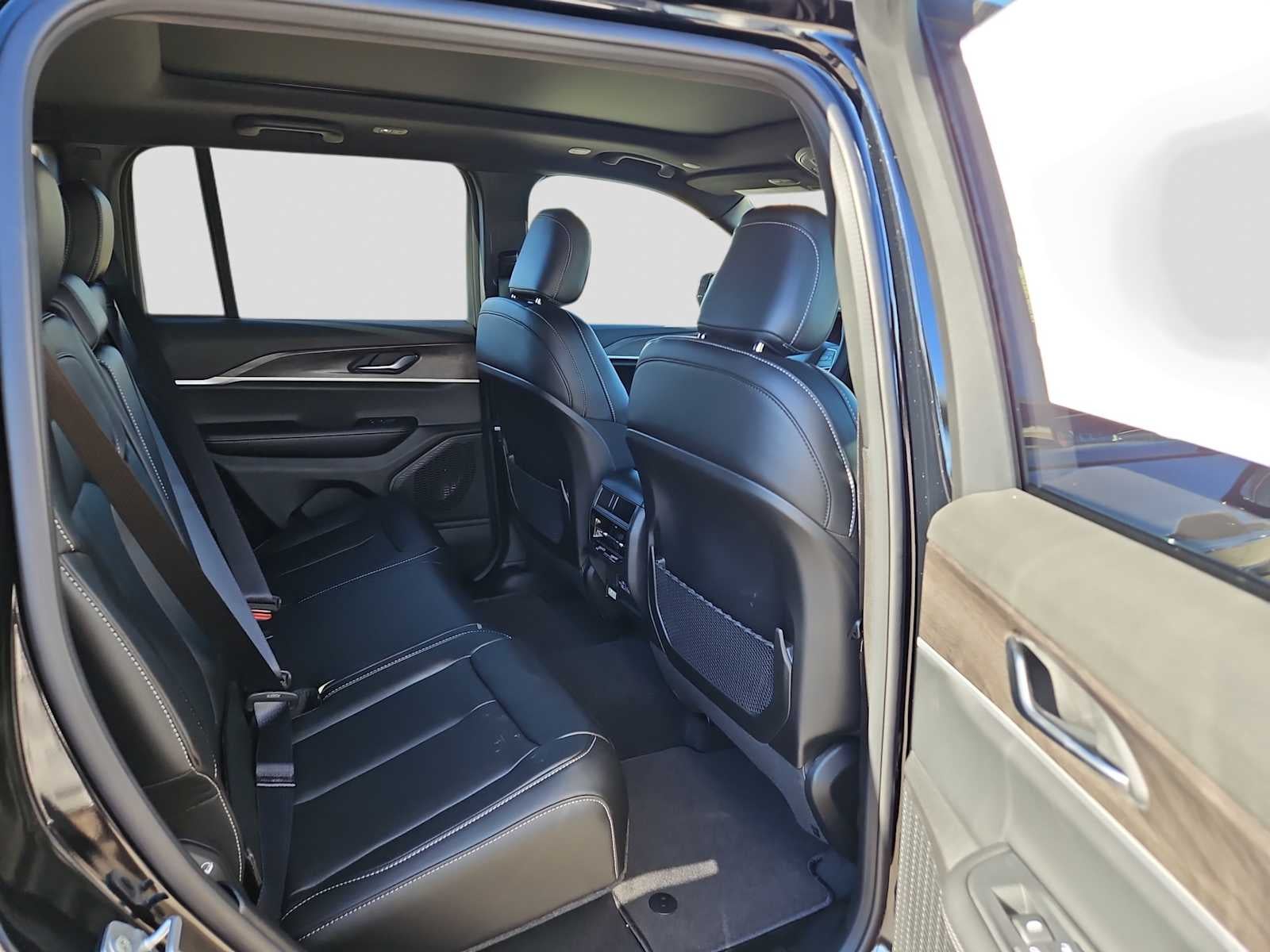 2025 Jeep Grand Cherokee GRAND CHEROKEE LIMITED 4X2