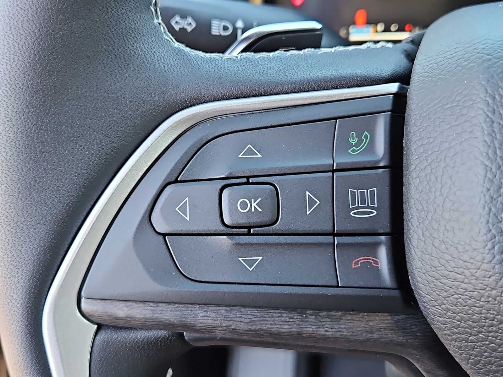 2025 Jeep Grand Cherokee GRAND CHEROKEE LIMITED 4X2