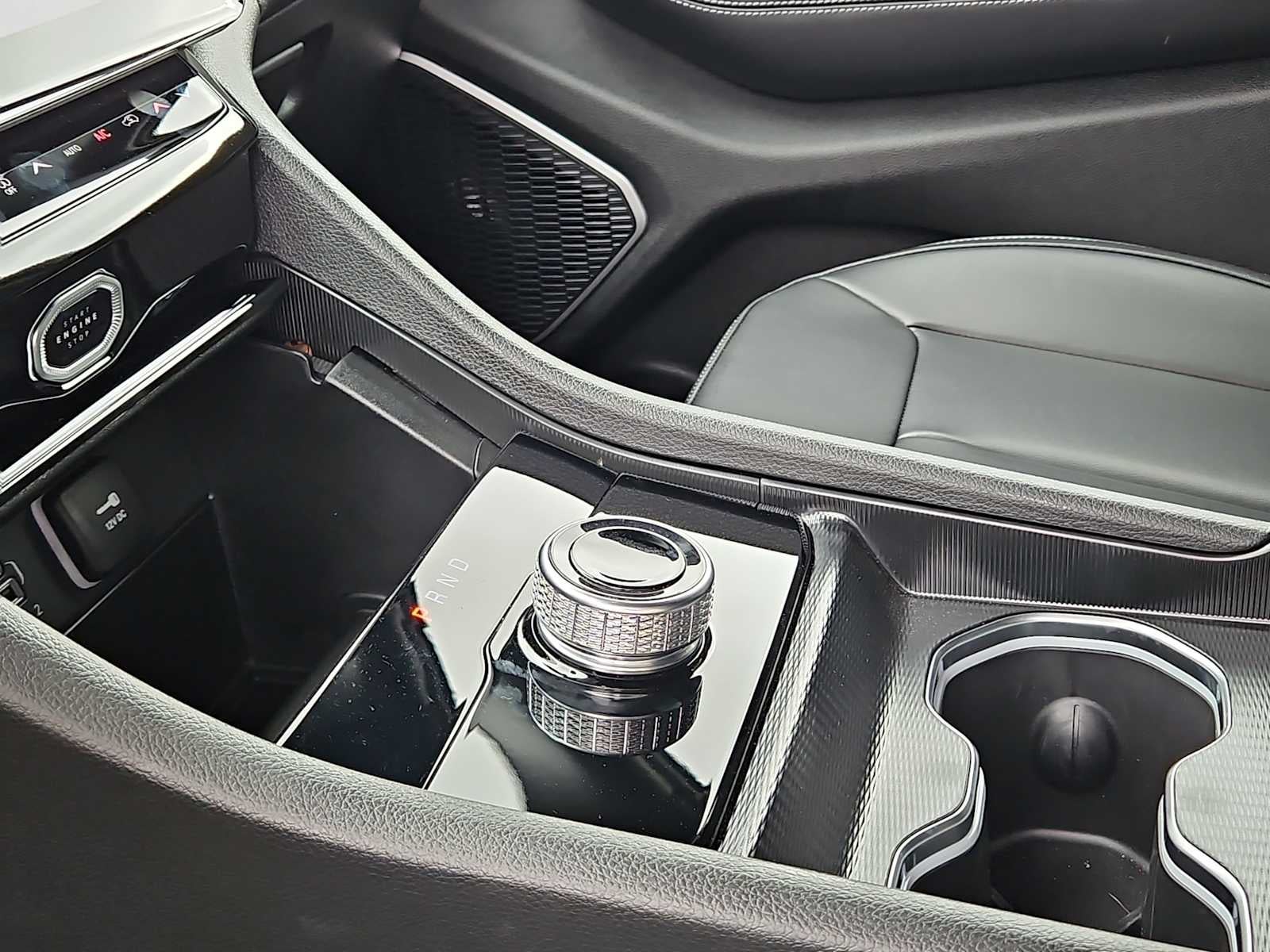 2026 Jeep Grand Cherokee GRAND CHEROKEE LIMITED 4X2