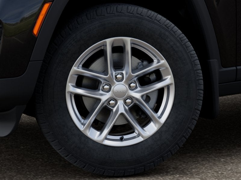 2026 Jeep Grand Cherokee GRAND CHEROKEE LAREDO X 4X4