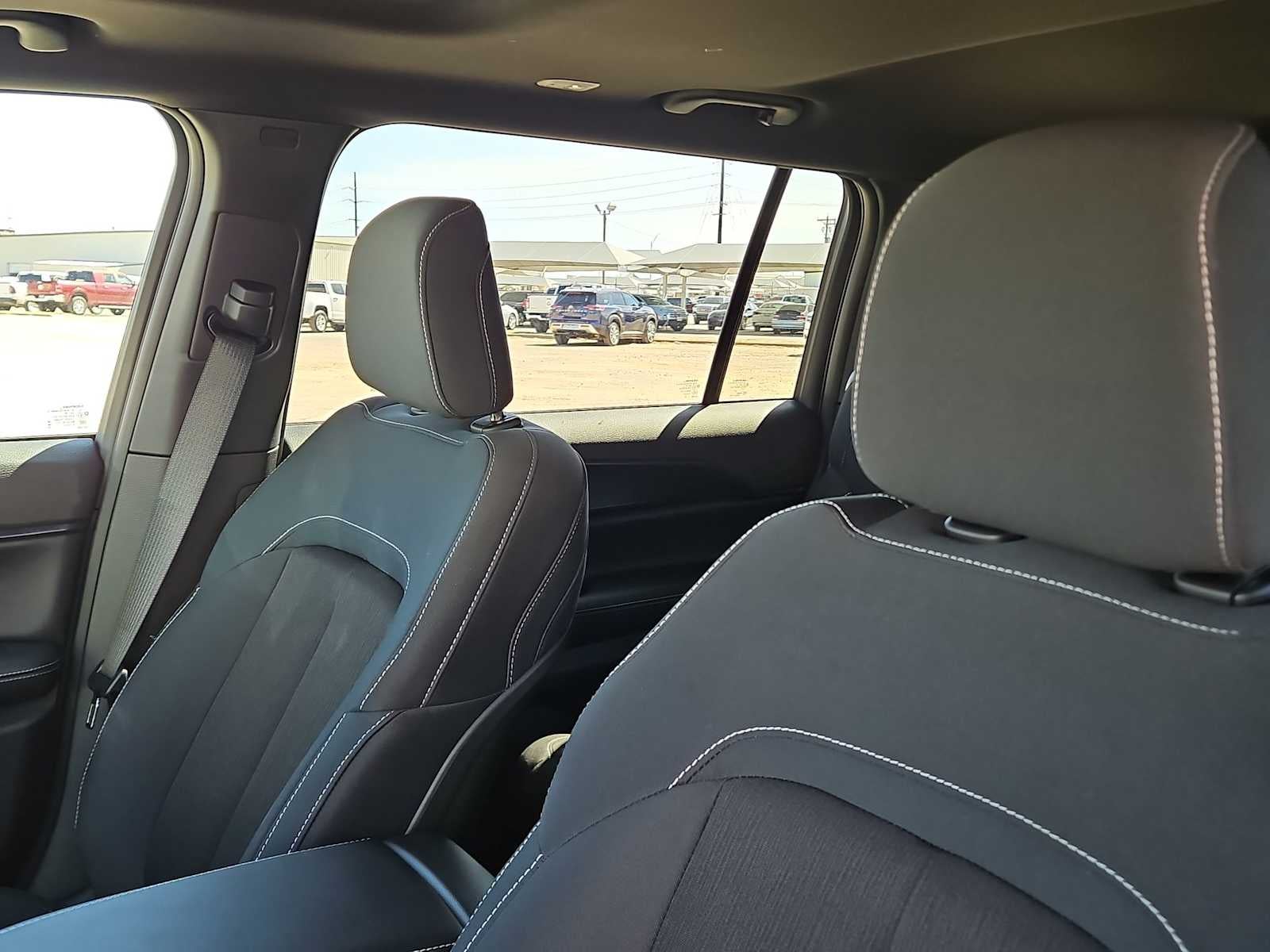 2026 Jeep Grand Cherokee GRAND CHEROKEE L LAREDO X 4X2