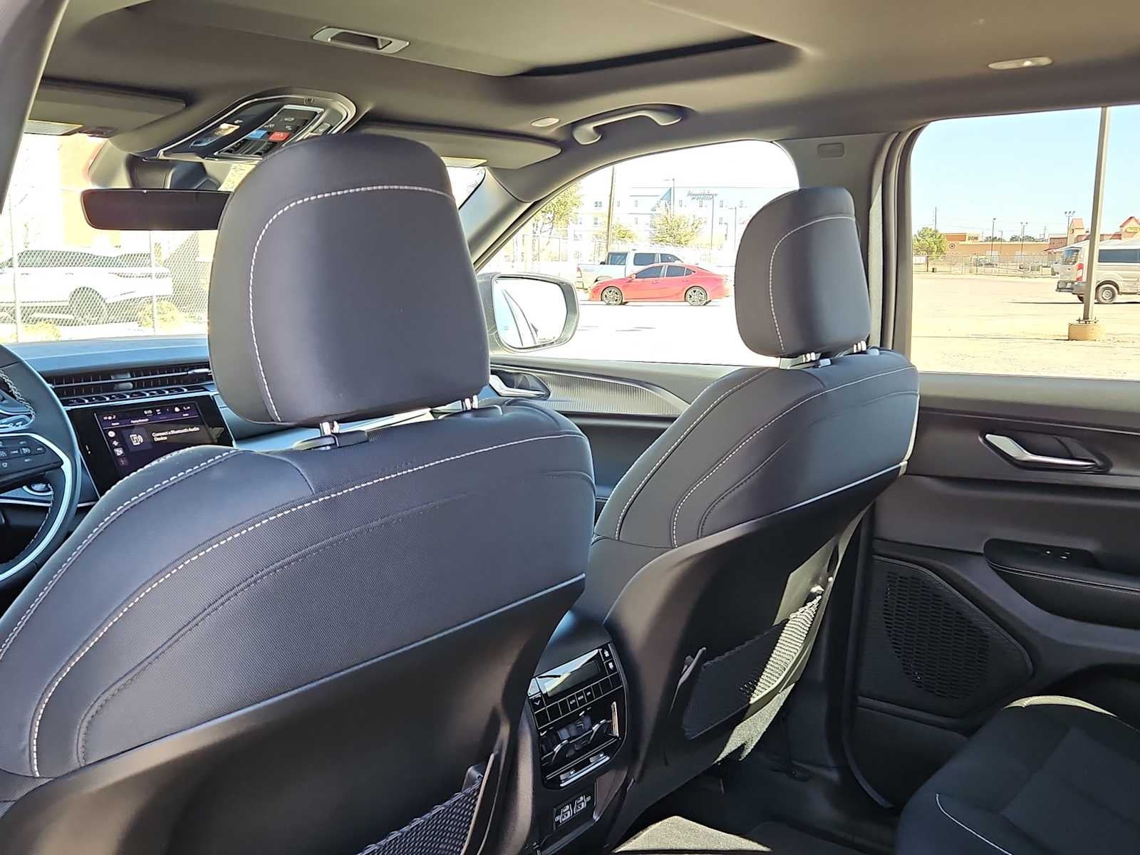 2026 Jeep Grand Cherokee GRAND CHEROKEE L LAREDO X 4X2