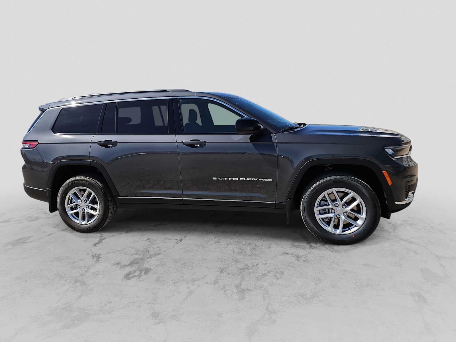 2026 Jeep Grand Cherokee GRAND CHEROKEE L LAREDO X 4X2