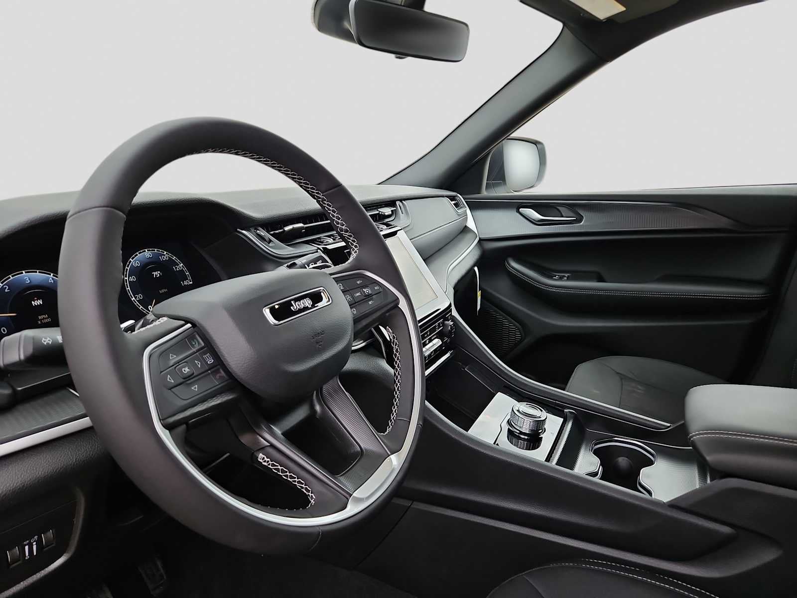 2026 Jeep Grand Cherokee GRAND CHEROKEE L LAREDO X 4X2