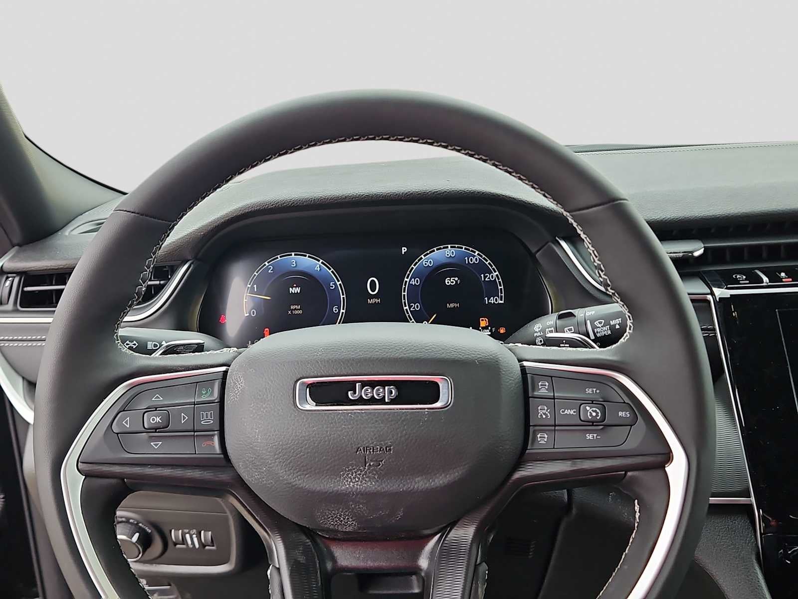 2026 Jeep Grand Cherokee GRAND CHEROKEE L LAREDO X 4X2