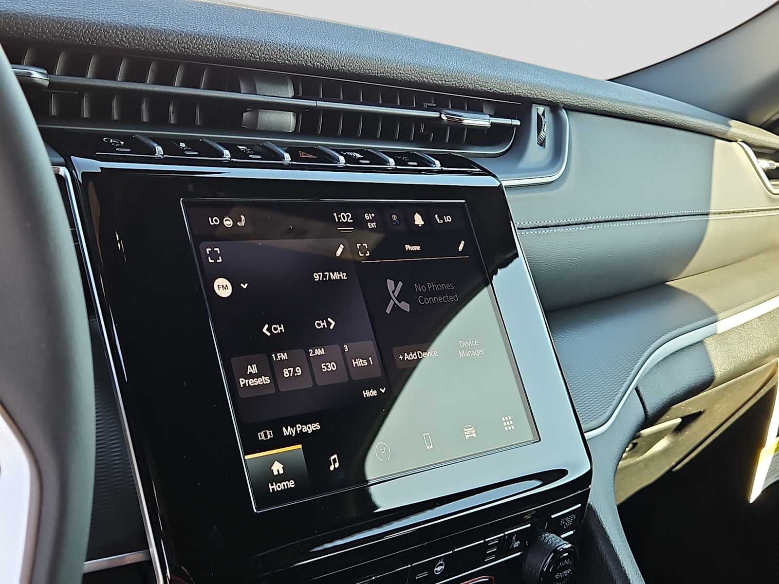 2026 Jeep Grand Cherokee GRAND CHEROKEE L LAREDO X 4X2