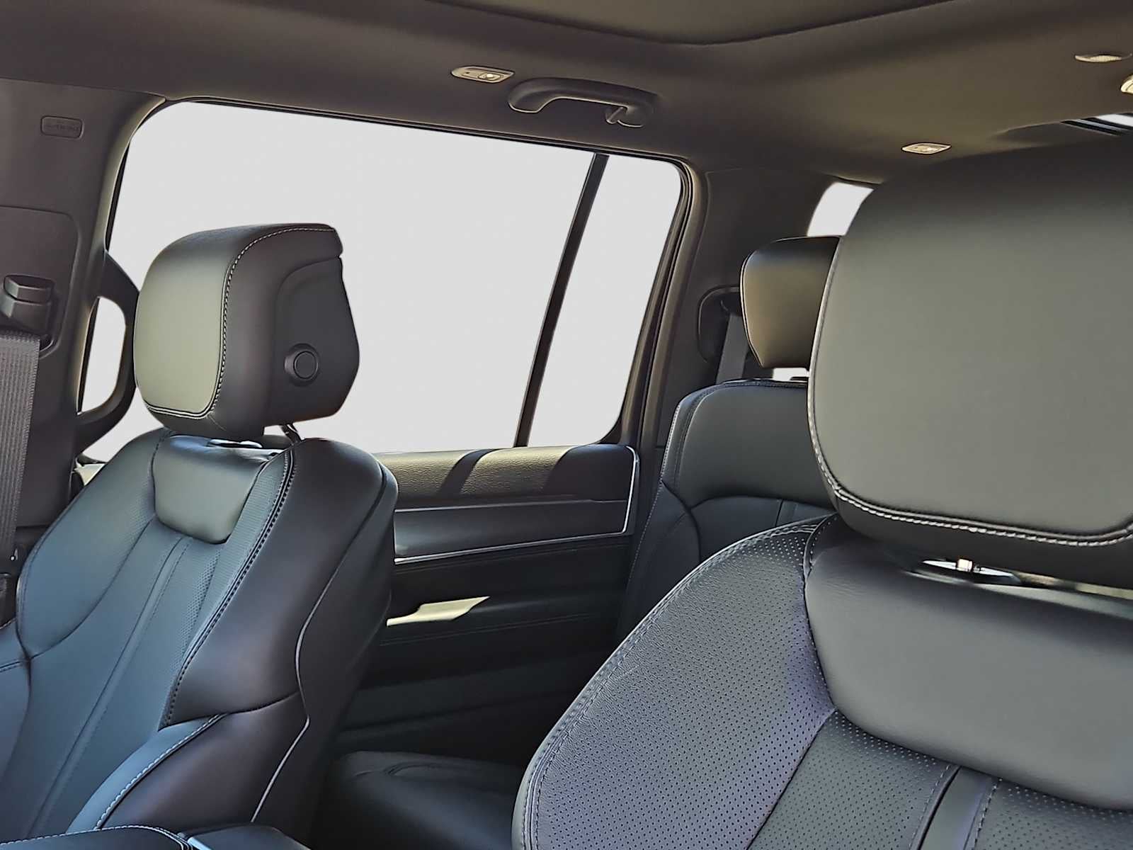 2026 Jeep Grand Wagoneer GRAND WAGONEER 4X2