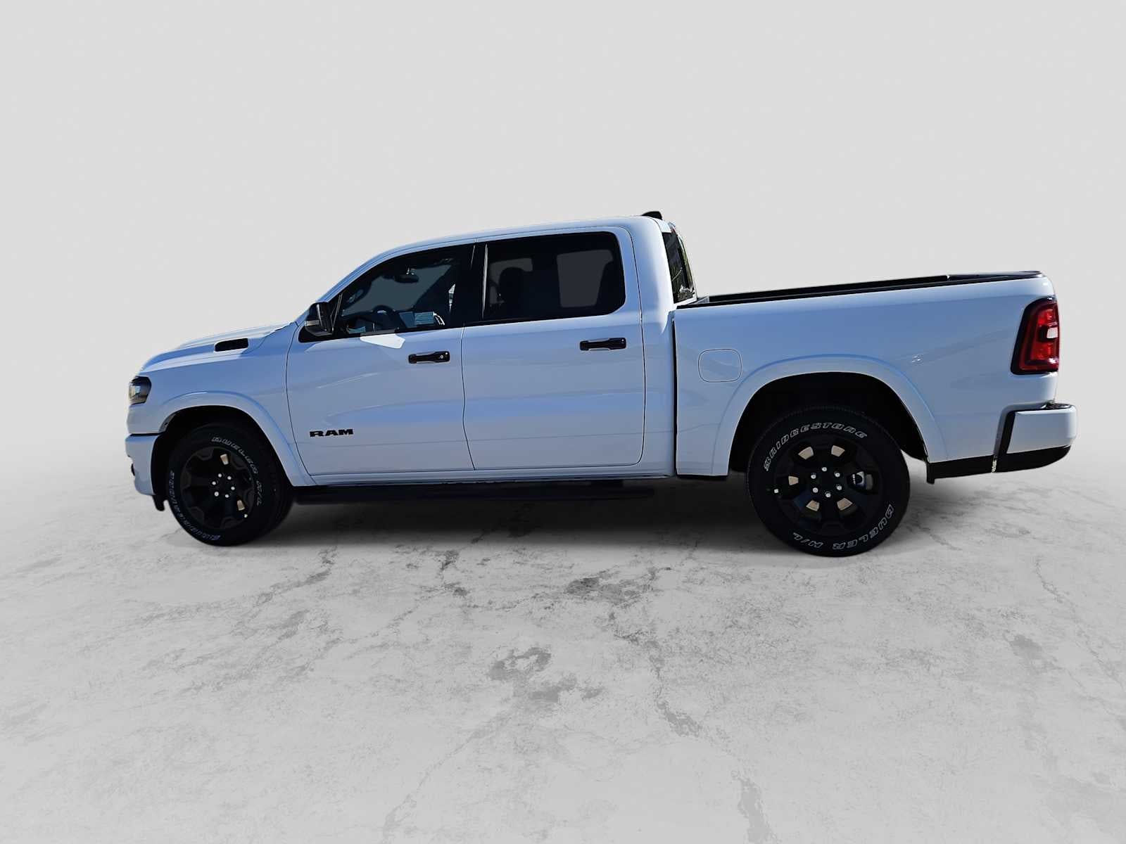 2026 RAM Ram 1500 RAM 1500 LONE STAR CREW CAB 4X2 5'7' BOX