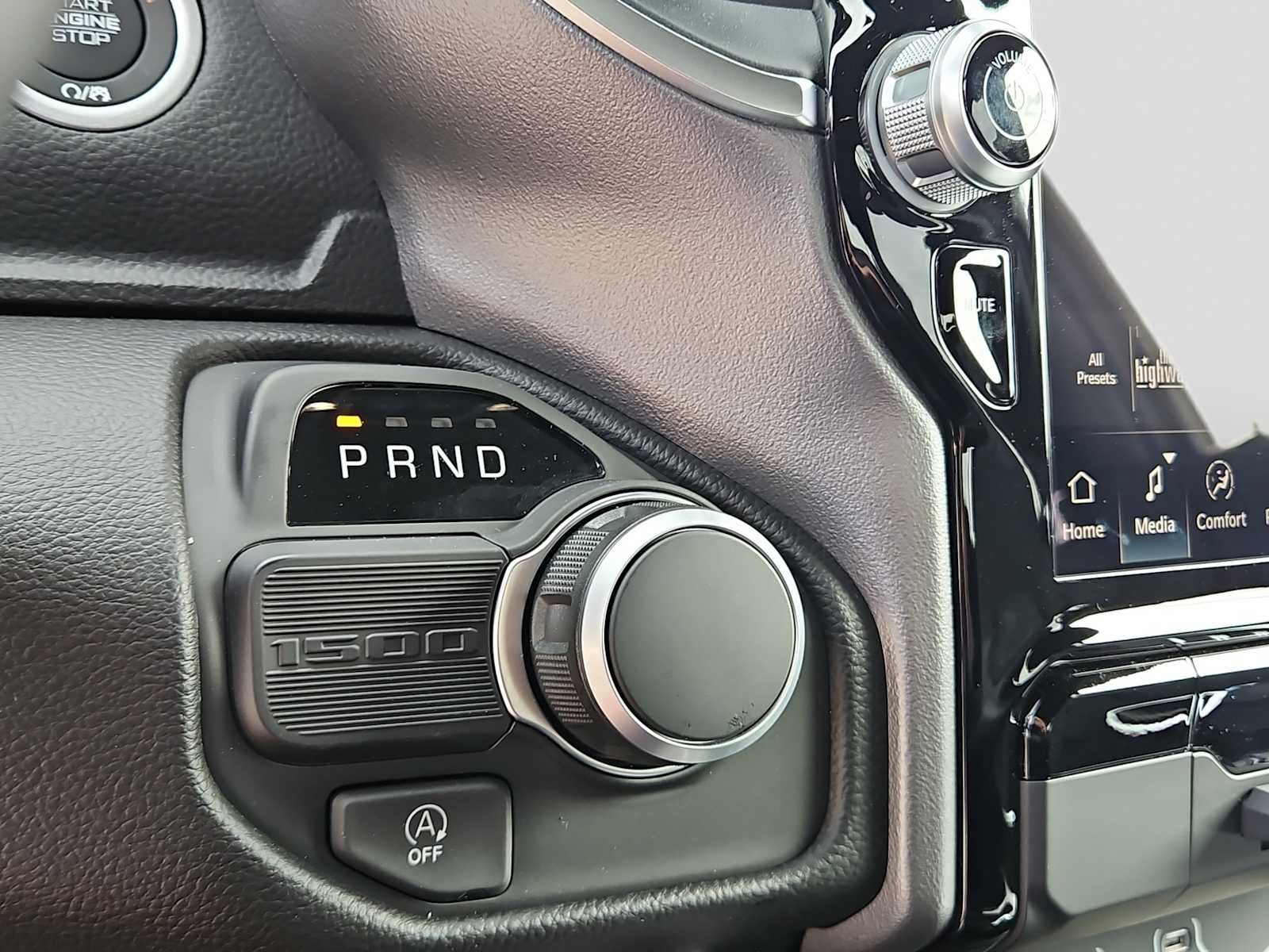 2026 RAM Ram 1500 RAM 1500 LONE STAR CREW CAB 4X2 5'7' BOX