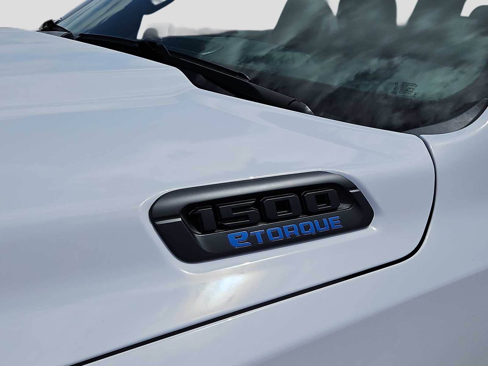 2026 RAM 1500 RAM 1500 EXPRESS CREW CAB 4X2 5'7' BOX