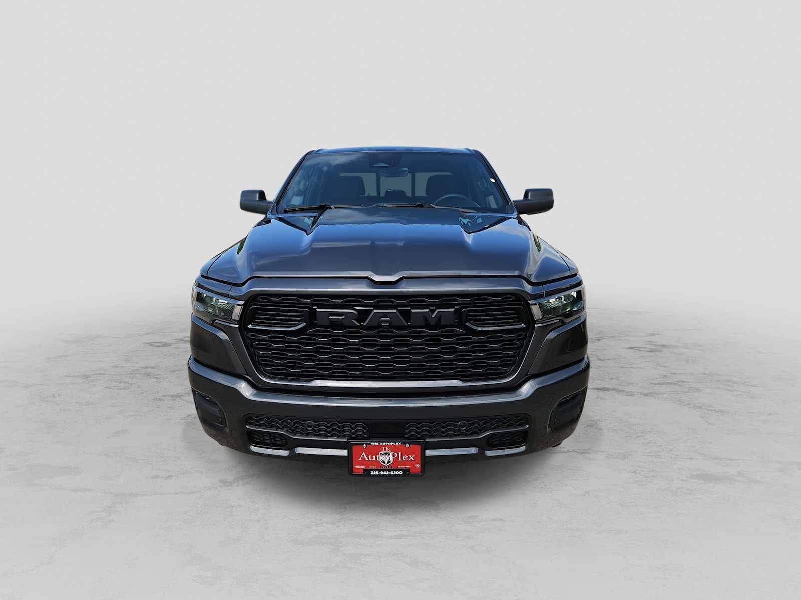 2026 RAM Ram 1500 RAM 1500 EXPRESS CREW CAB 4X2 5'7' BOX