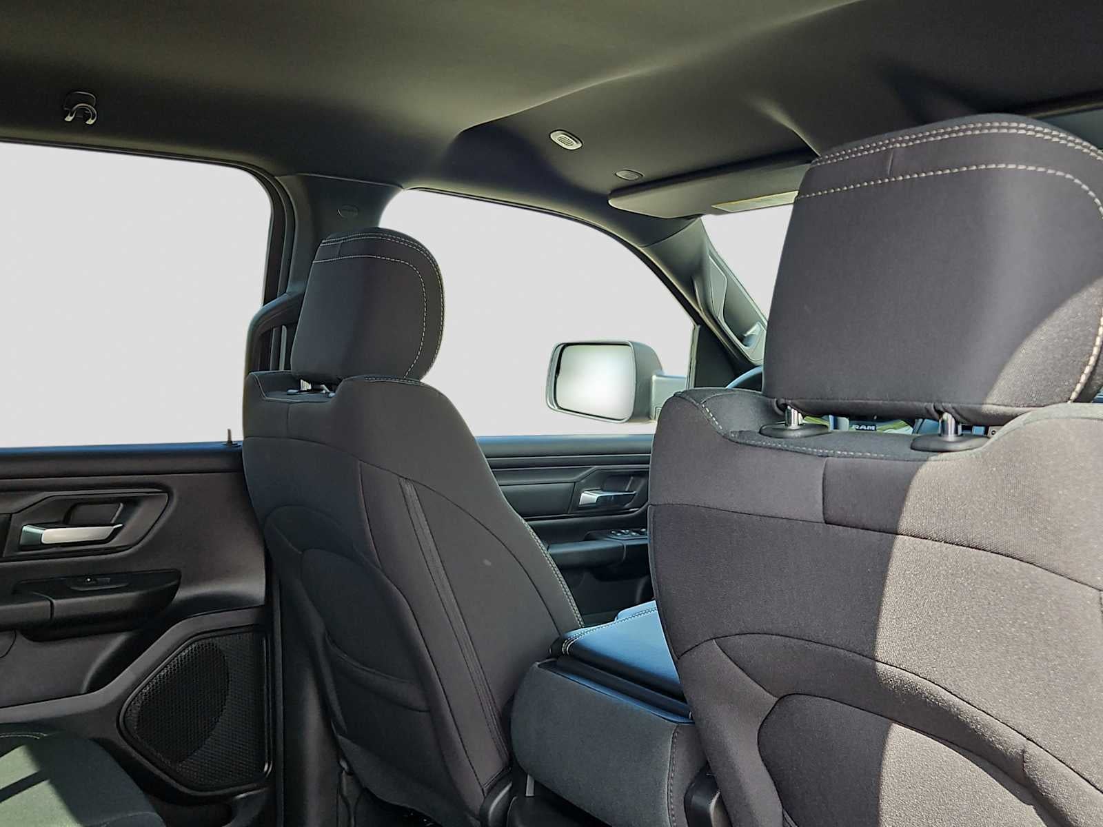 2026 RAM Ram 1500 RAM 1500 EXPRESS CREW CAB 4X2 5'7' BOX