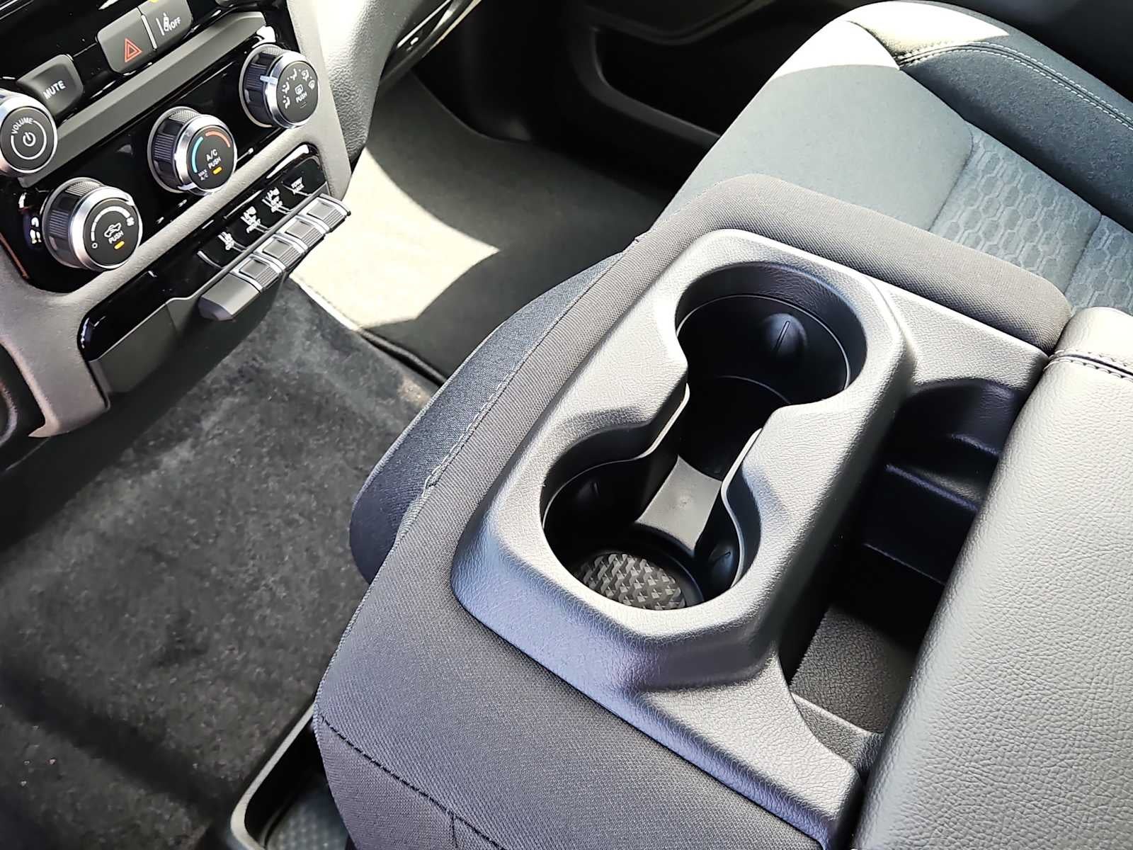 2026 RAM Ram 1500 RAM 1500 EXPRESS CREW CAB 4X2 5'7' BOX