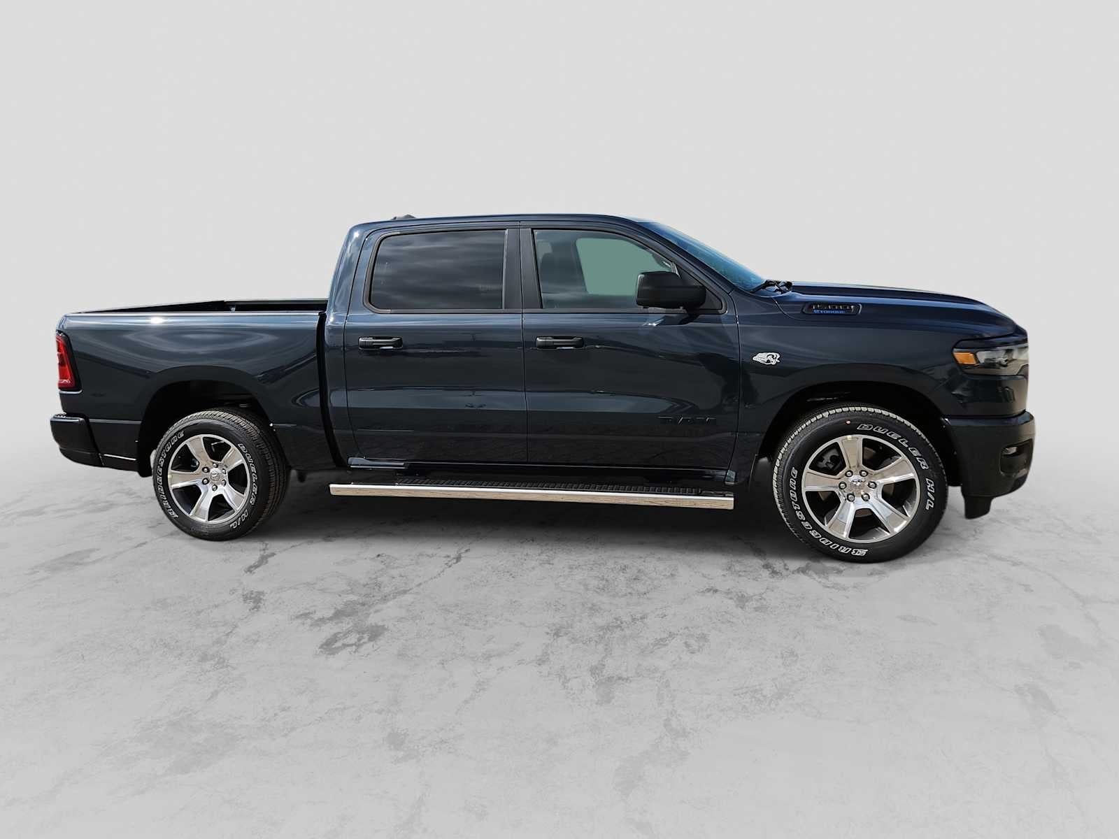 2026 RAM Ram 1500 RAM 1500 EXPRESS CREW CAB 4X2 5'7' BOX