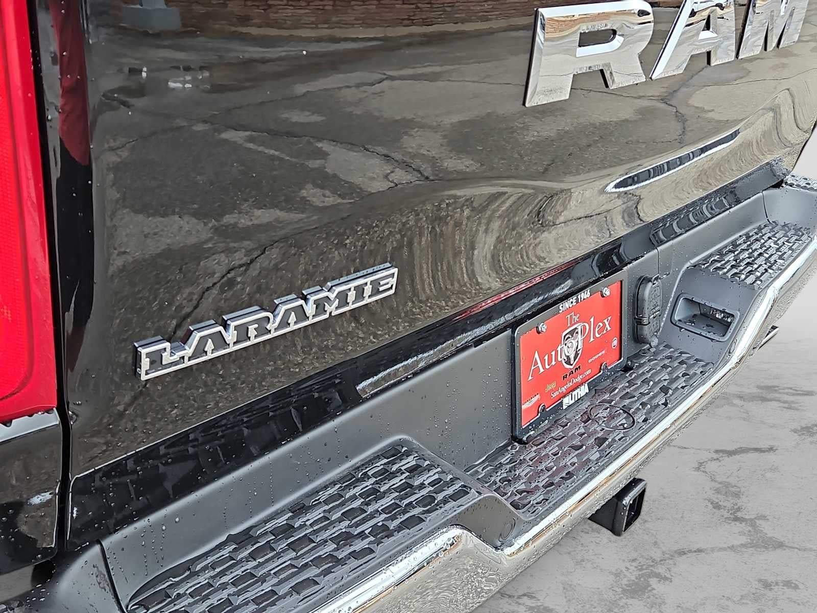 2026 RAM Ram 1500 RAM 1500 LARAMIE CREW CAB 4X2 5'7' BOX