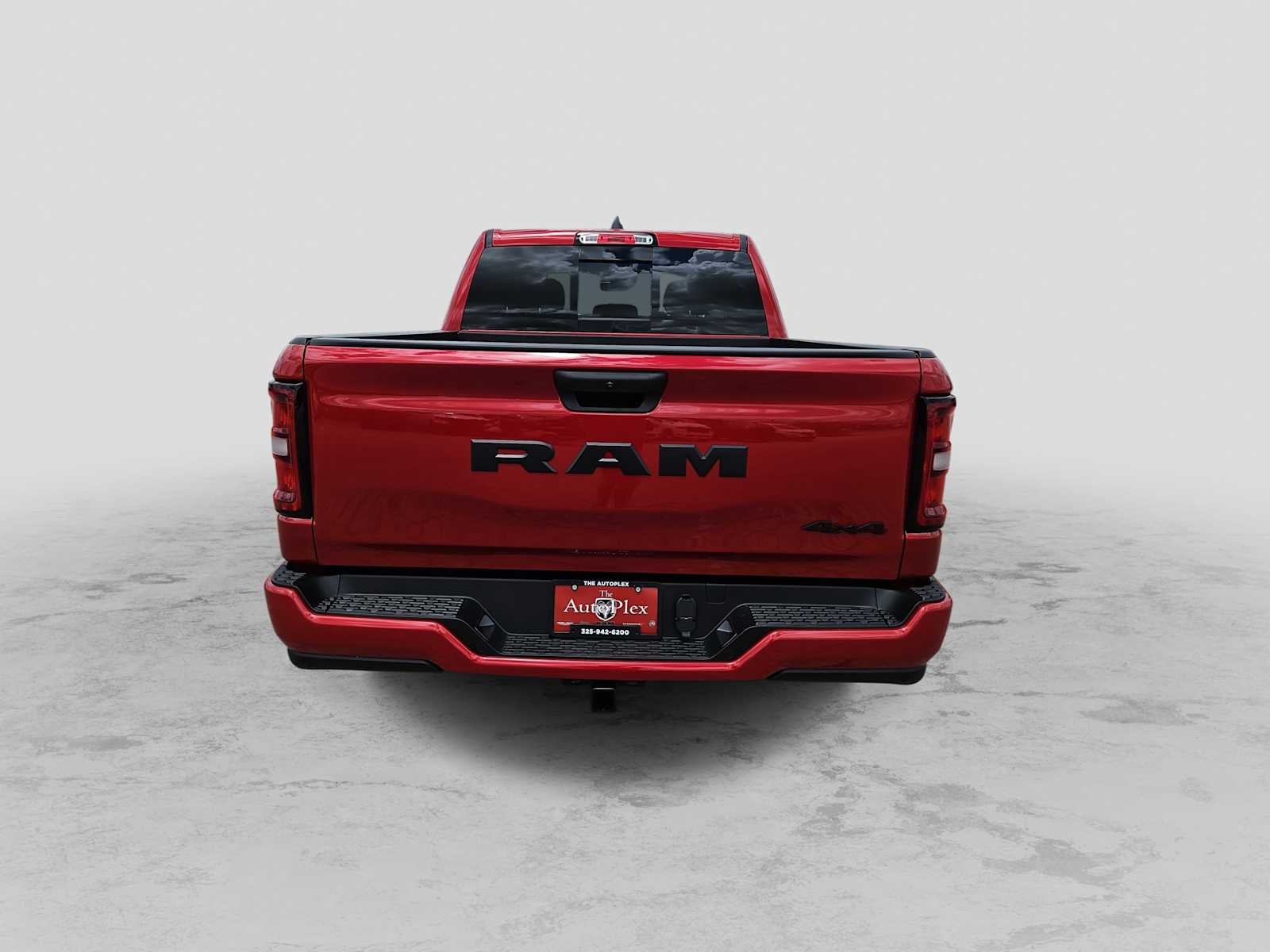 2026 RAM Ram 1500 RAM 1500 EXPRESS CREW CAB 4X4 5'7' BOX
