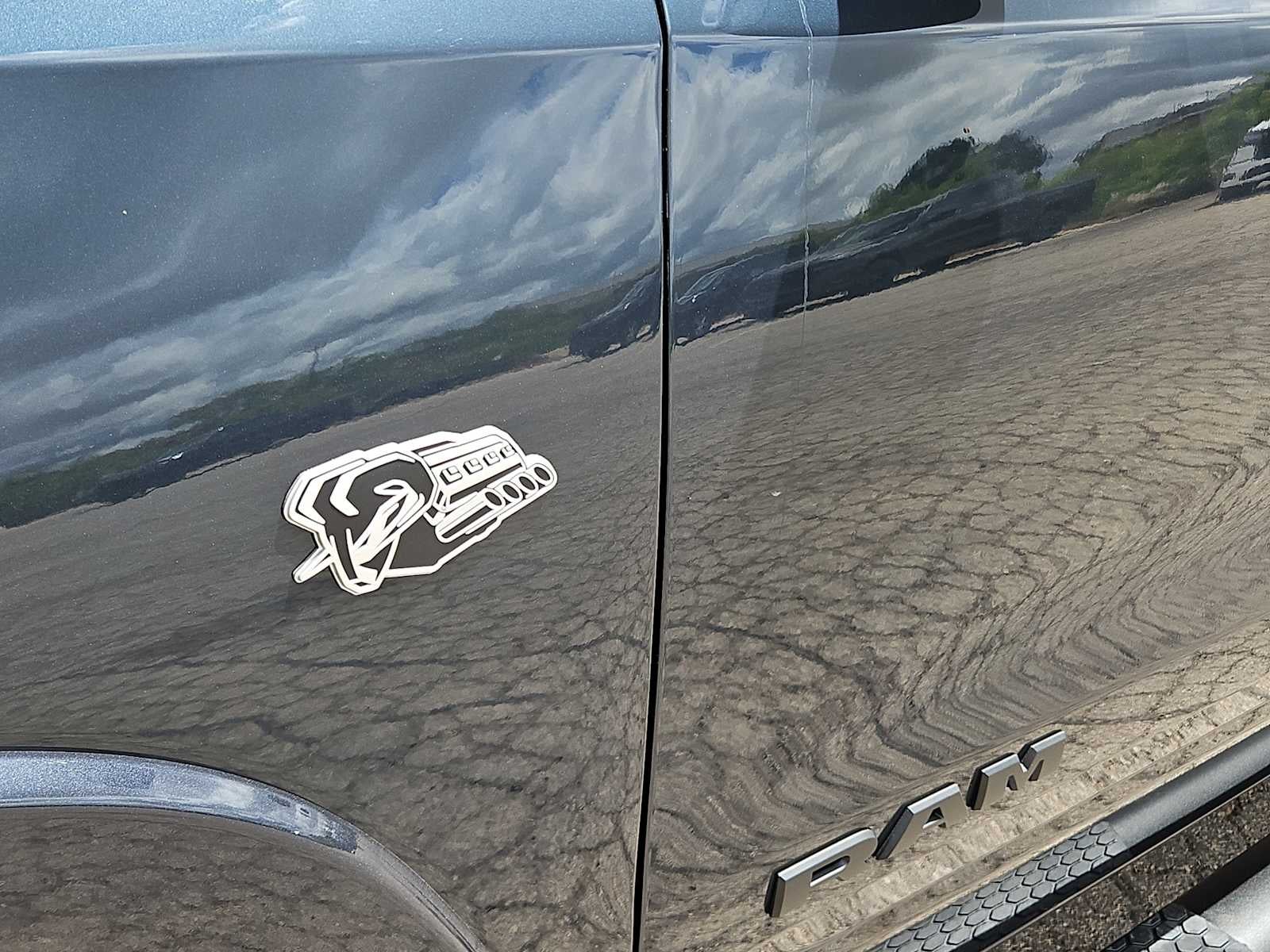 2026 RAM Ram 1500 RAM 1500 LONE STAR CREW CAB 4X4 5'7' BOX