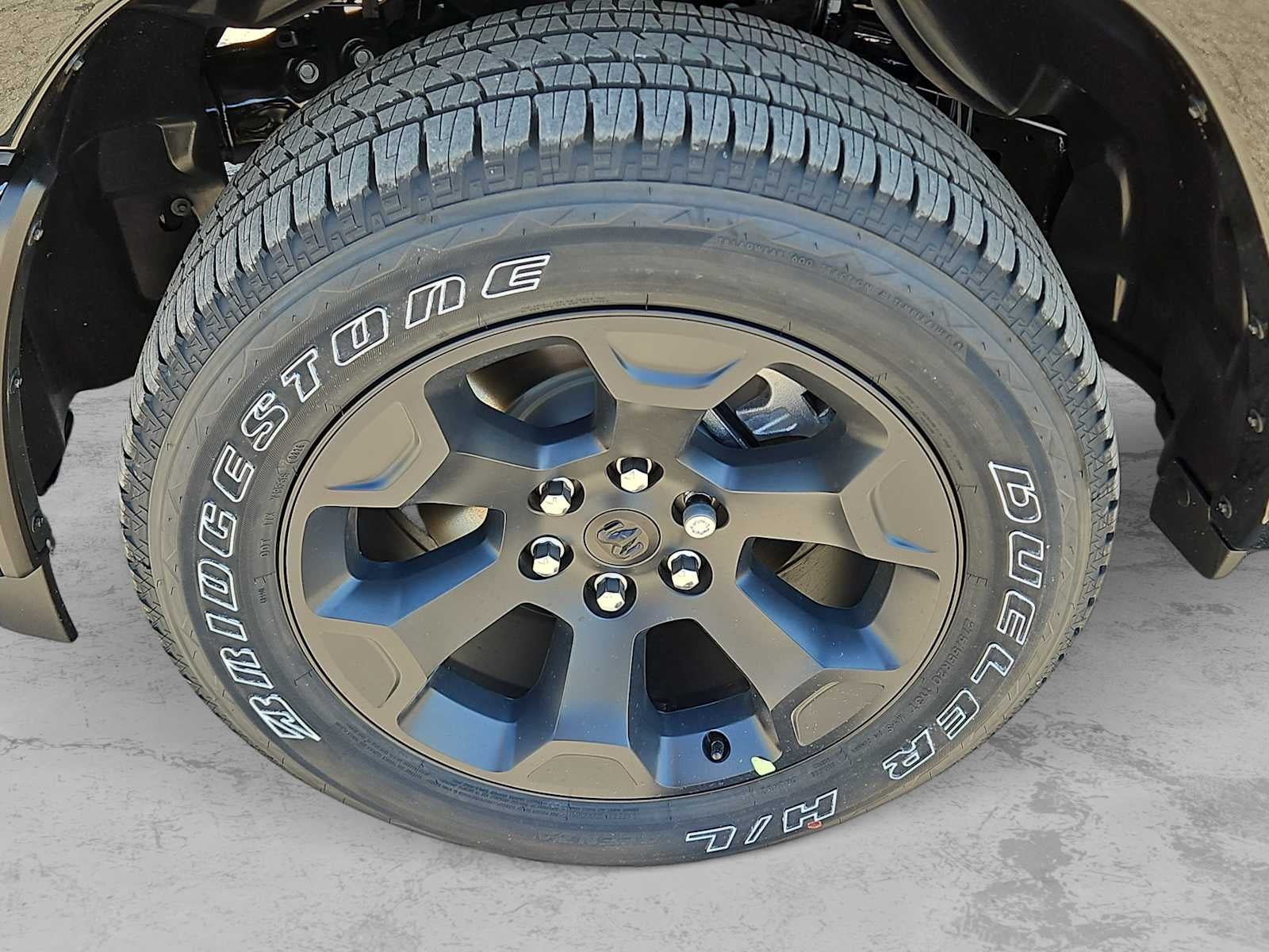 2026 RAM Ram 1500 RAM 1500 LONE STAR CREW CAB 4X4 5'7' BOX