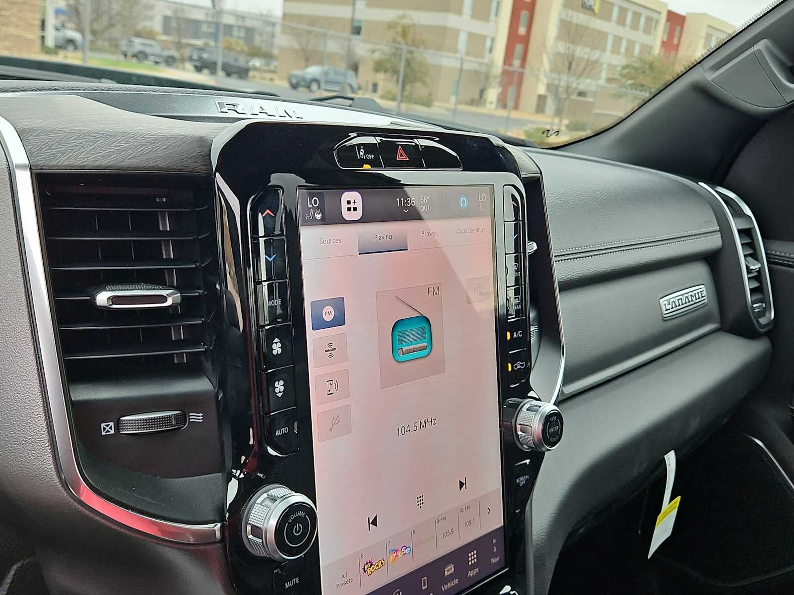 2026 RAM Ram 1500 RAM 1500 LARAMIE CREW CAB 4X4 5'7' BOX