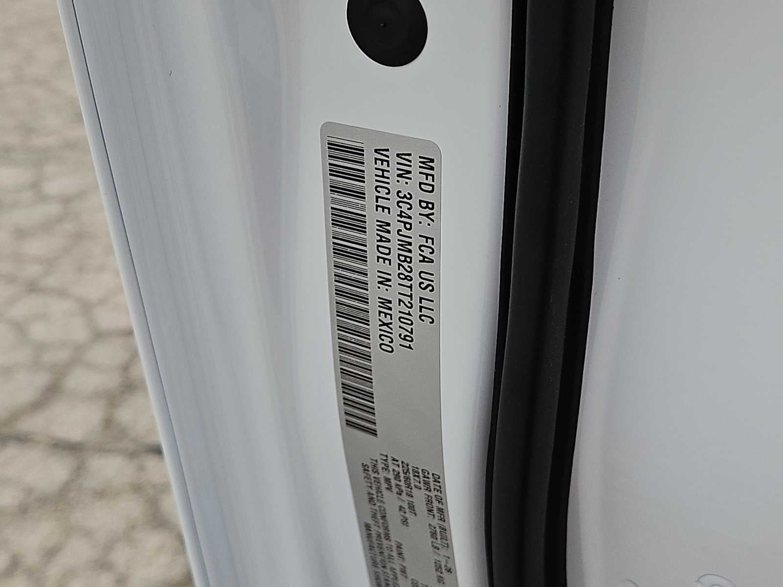 2026 Jeep Cherokee CHEROKEE LAREDO 4X4