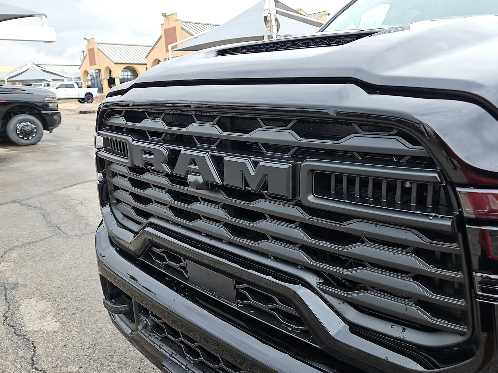 2026 RAM Ram 2500 RAM 2500 BLACK EXPRESS CREW CAB 4X4 6'4' BOX