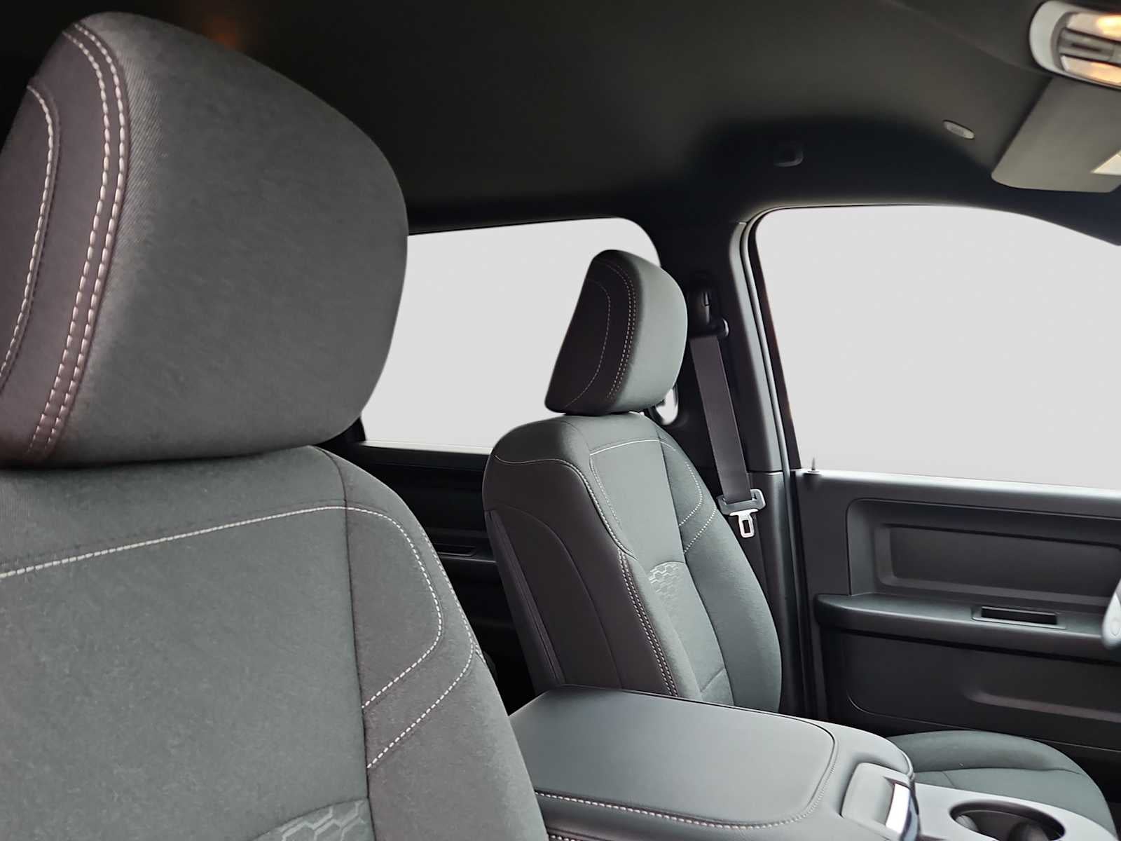 2026 RAM Ram 2500 RAM 2500 BLACK EXPRESS CREW CAB 4X4 6'4' BOX