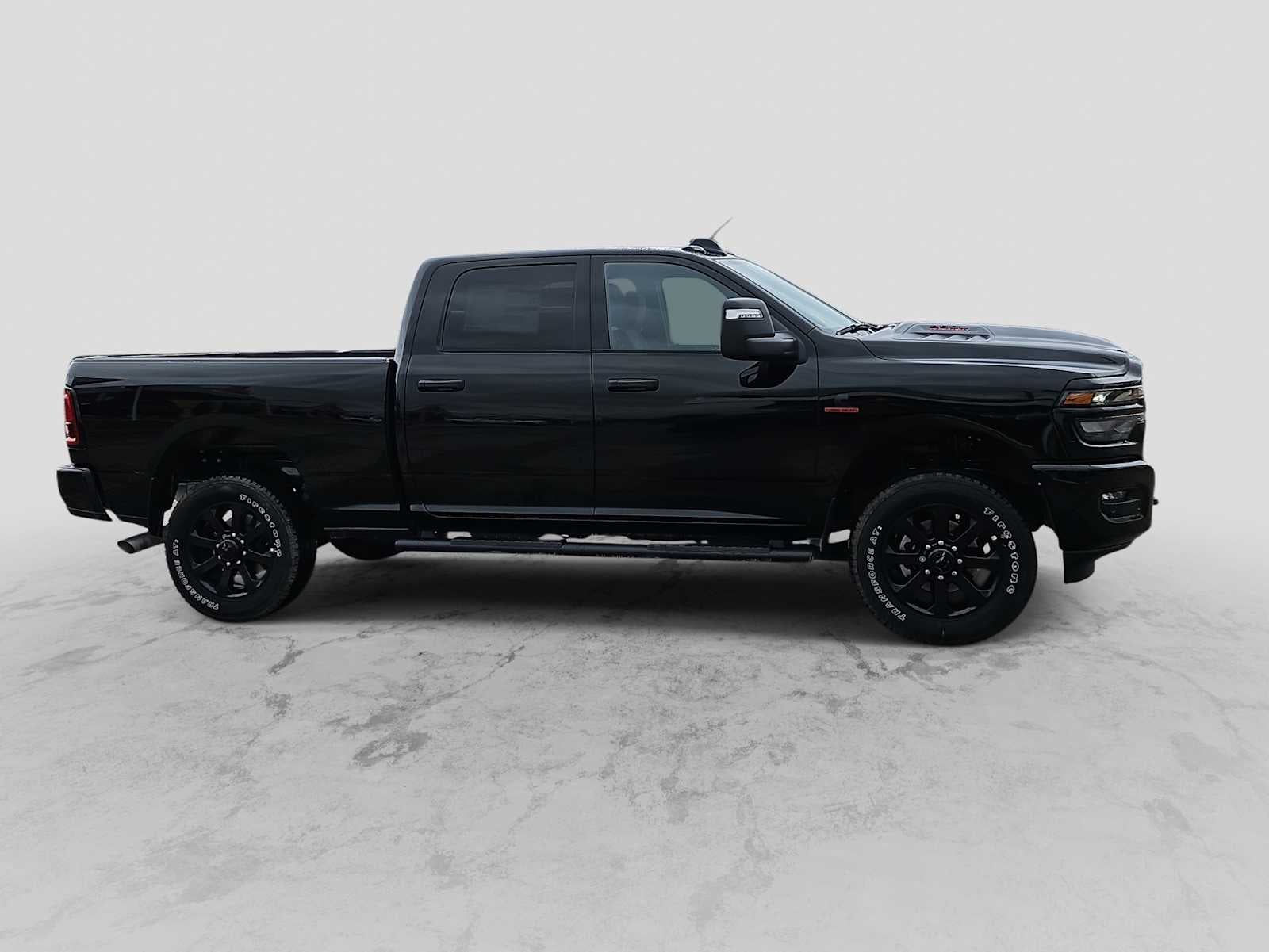 2026 RAM Ram 2500 RAM 2500 BLACK EXPRESS CREW CAB 4X4 6'4' BOX