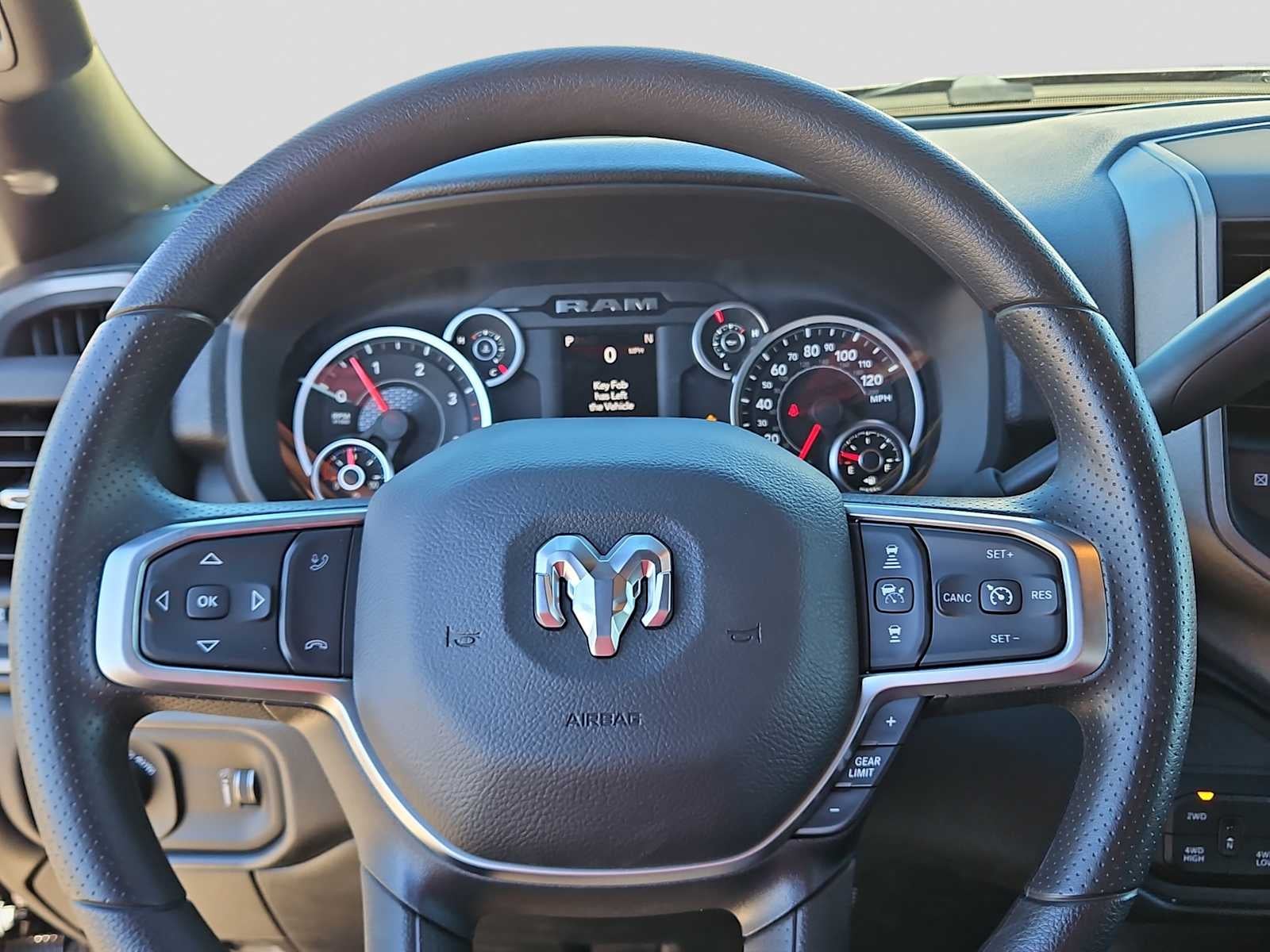 2026 RAM Ram 2500 RAM 2500 BLACK EXPRESS CREW CAB 4X4 8' BOX