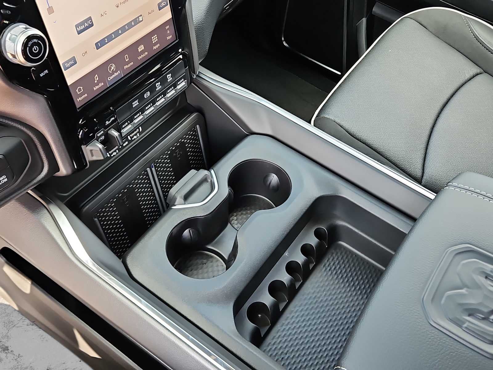 2026 RAM Ram 2500 RAM 2500 LARAMIE CREW CAB 4X4 8' BOX