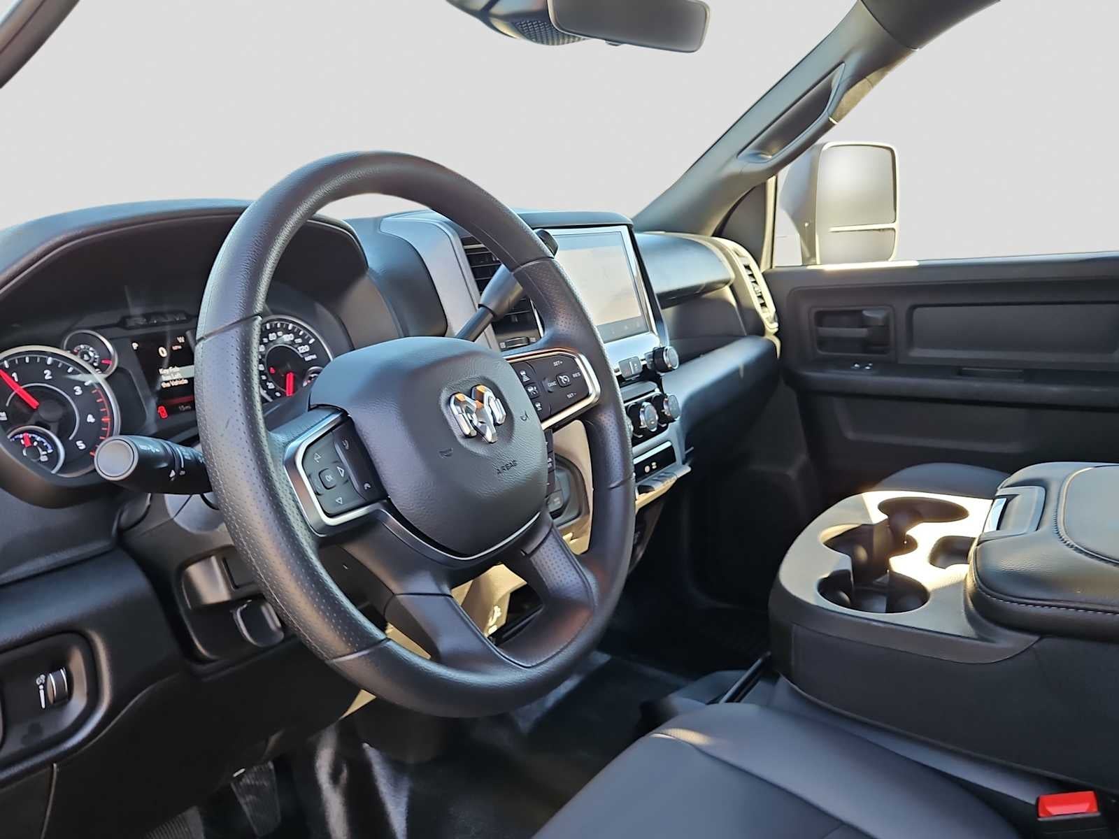 2026 RAM Ram 3500 RAM 3500 TRADESMAN CREW CAB 4X4 8' BOX