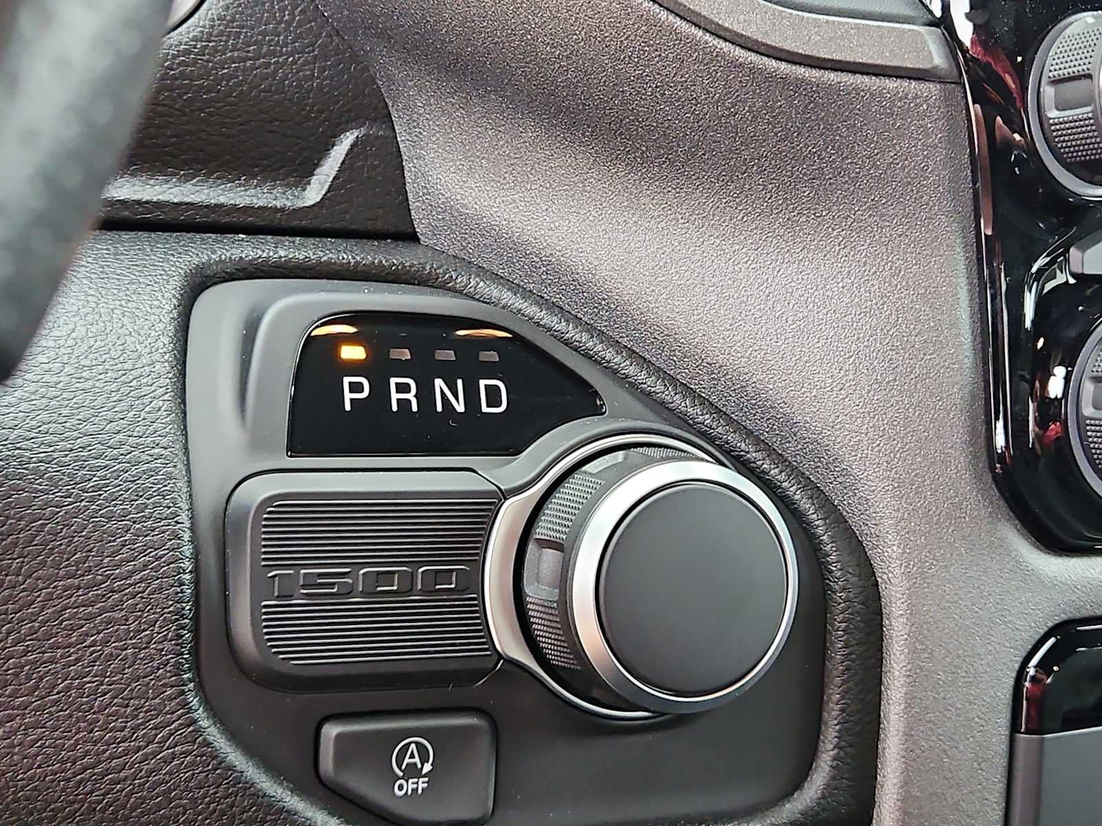 2026 RAM Ram 1500 RAM 1500 EXPRESS CREW CAB 4X2 5'7' BOX