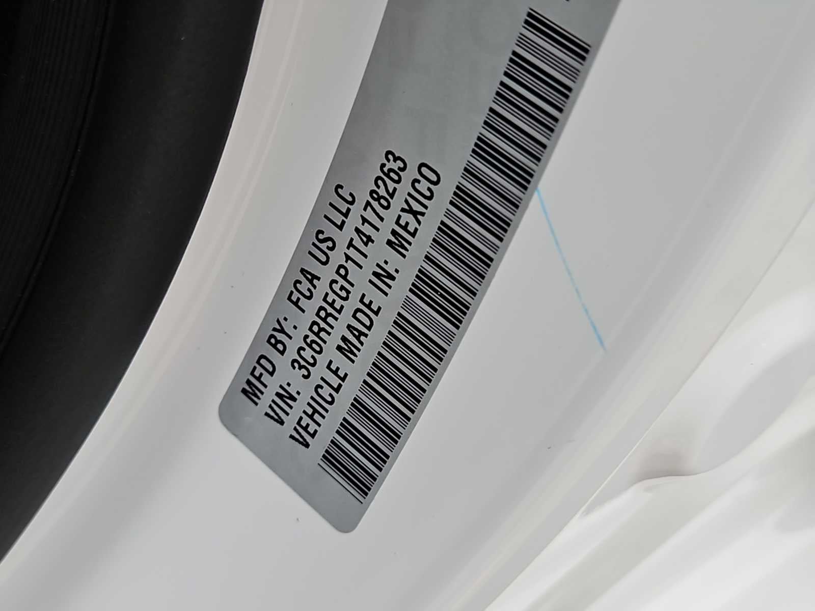 2026 RAM Ram 1500 RAM 1500 EXPRESS CREW CAB 4X2 5'7' BOX