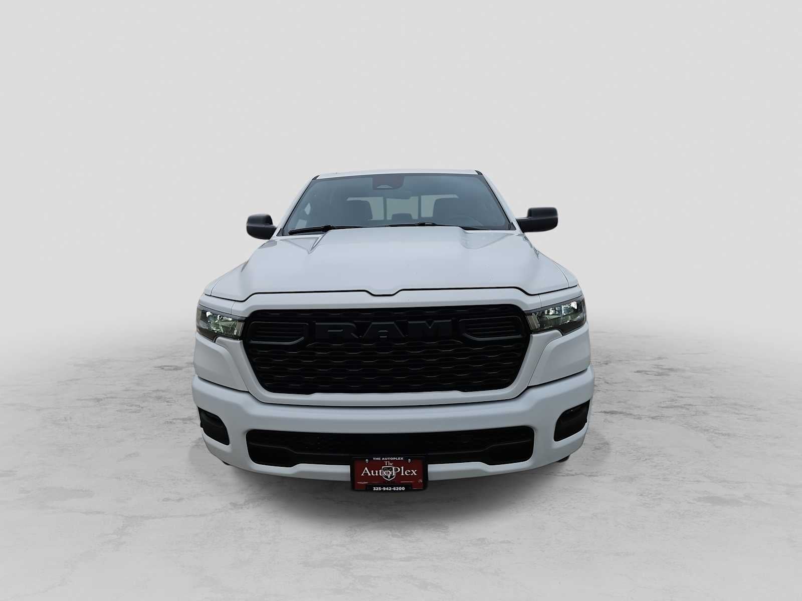2026 RAM Ram 1500 RAM 1500 EXPRESS CREW CAB 4X2 5'7' BOX