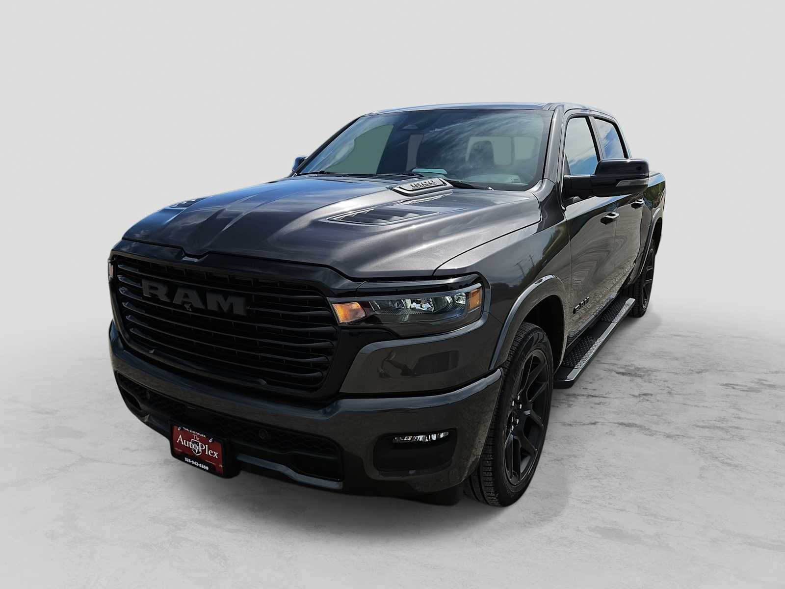 2026 RAM Ram 1500 RAM 1500 LARAMIE CREW CAB 4X2 5'7' BOX