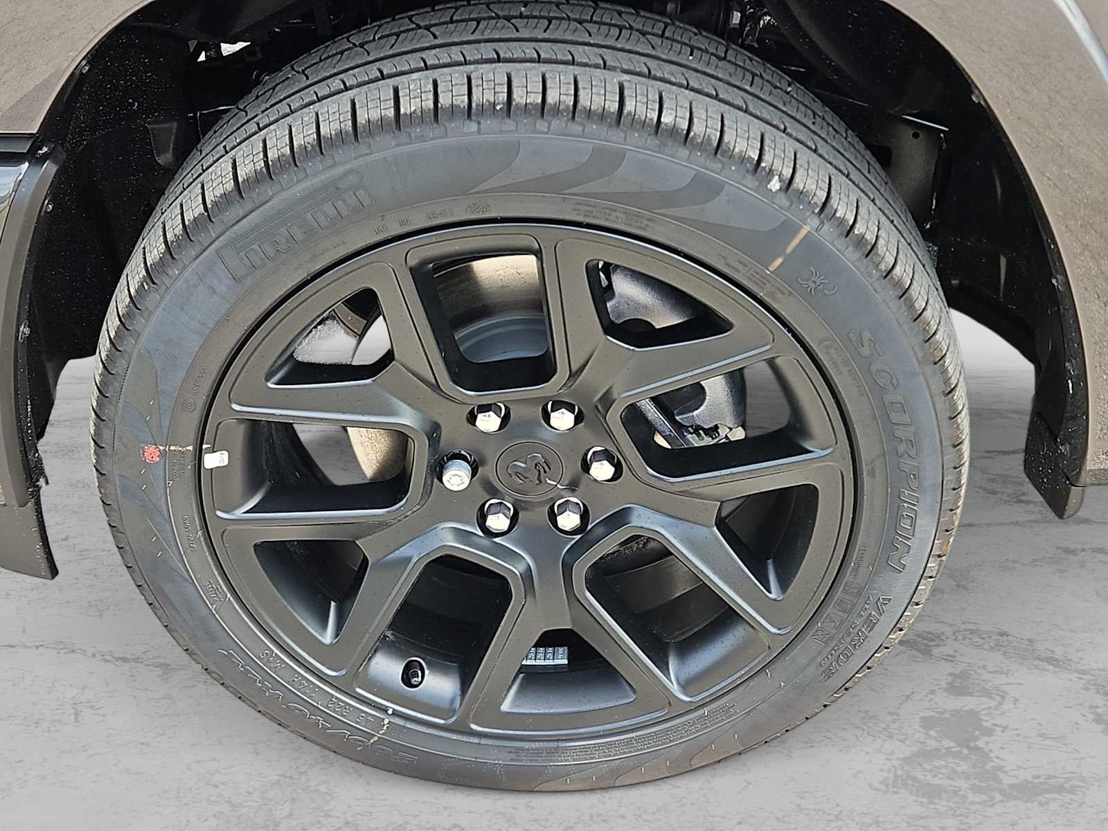 2026 RAM Ram 1500 RAM 1500 LARAMIE CREW CAB 4X2 5'7' BOX