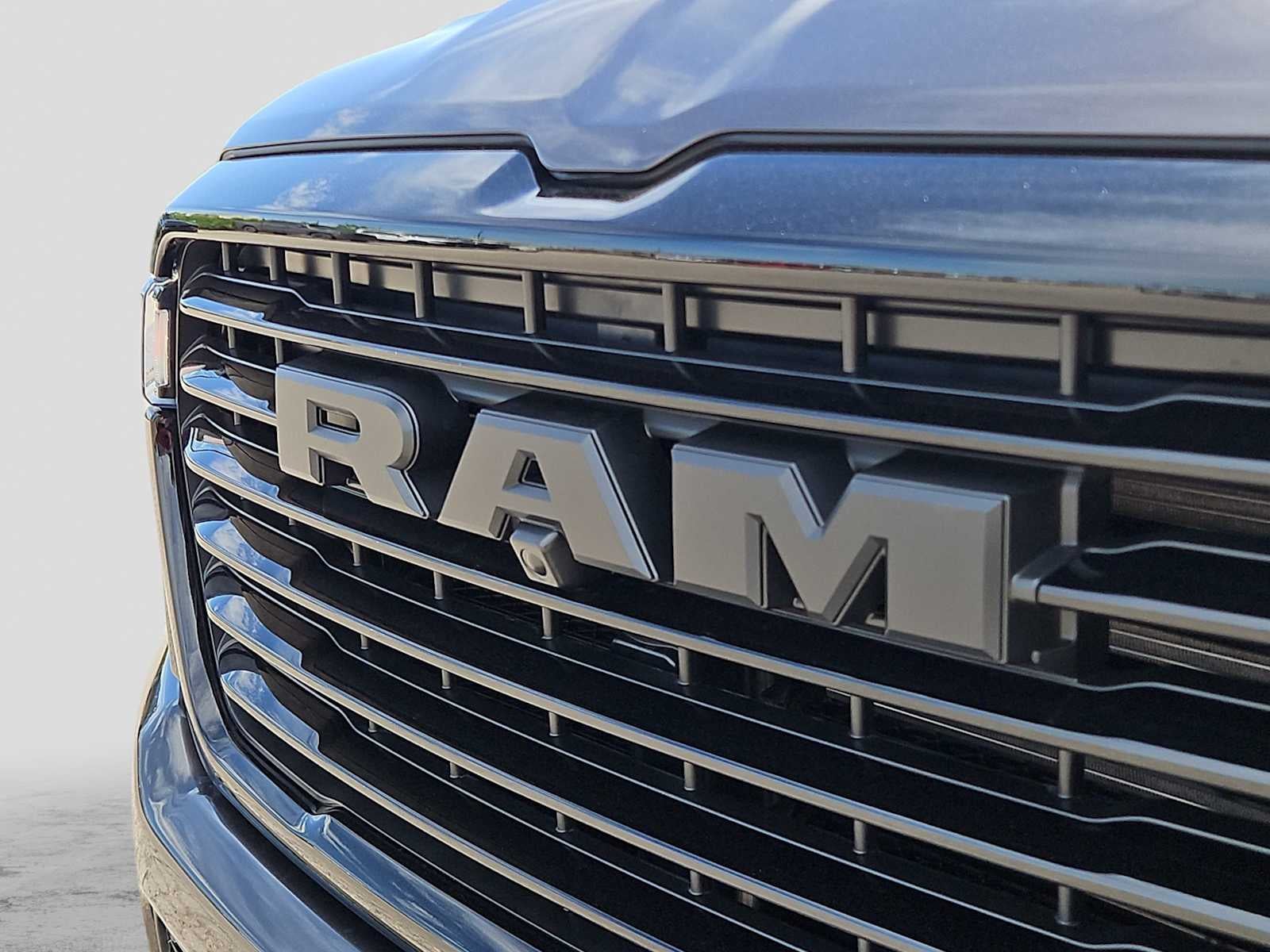 2026 RAM Ram 1500 RAM 1500 LARAMIE CREW CAB 4X2 5'7' BOX