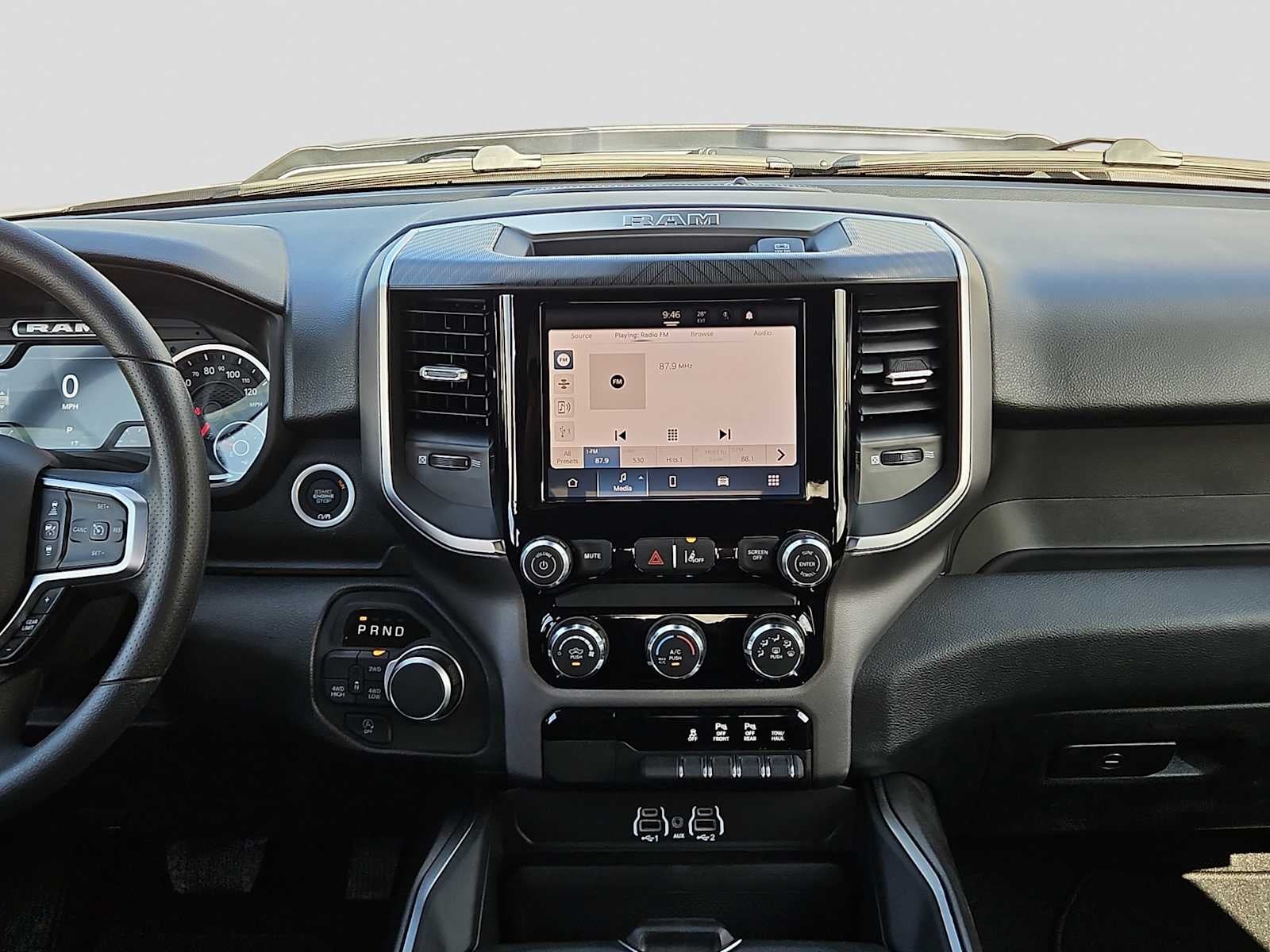 2026 RAM Ram 1500 RAM 1500 EXPRESS CREW CAB 4X4 5'7' BOX