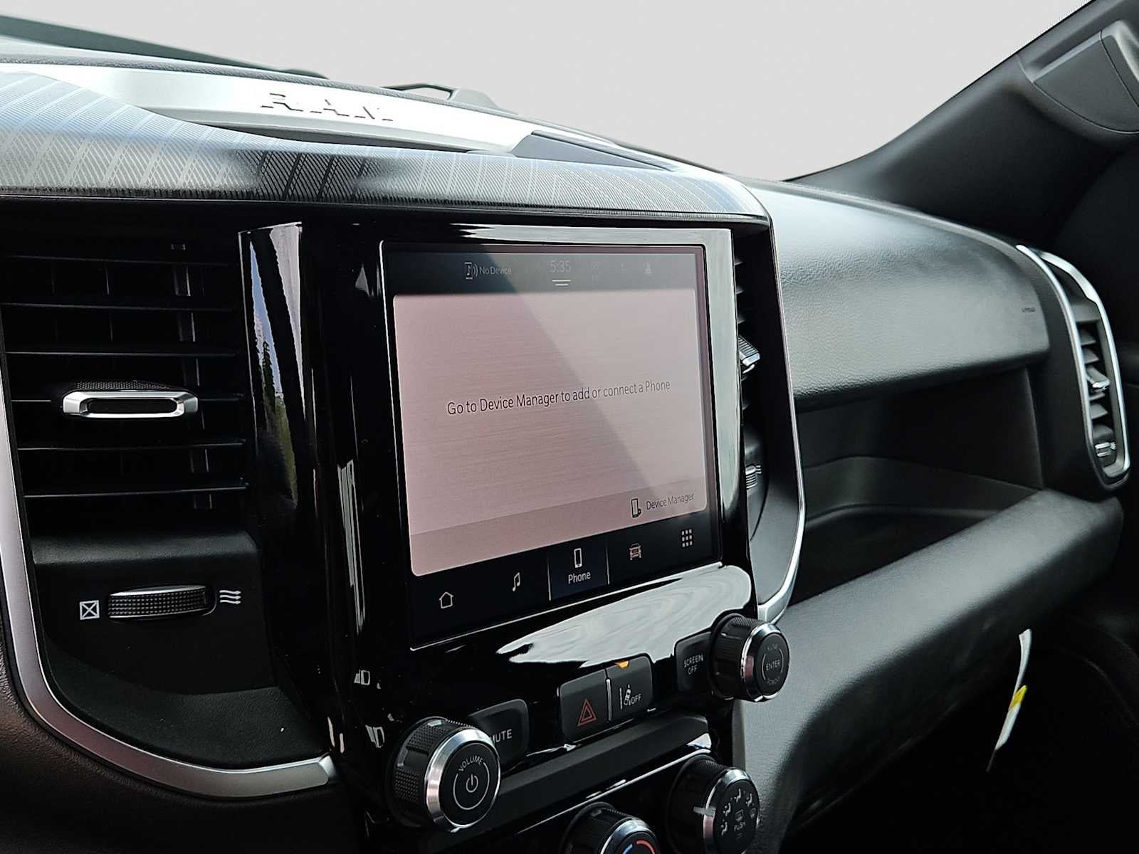 2026 RAM Ram 1500 RAM 1500 EXPRESS CREW CAB 4X4 5'7' BOX