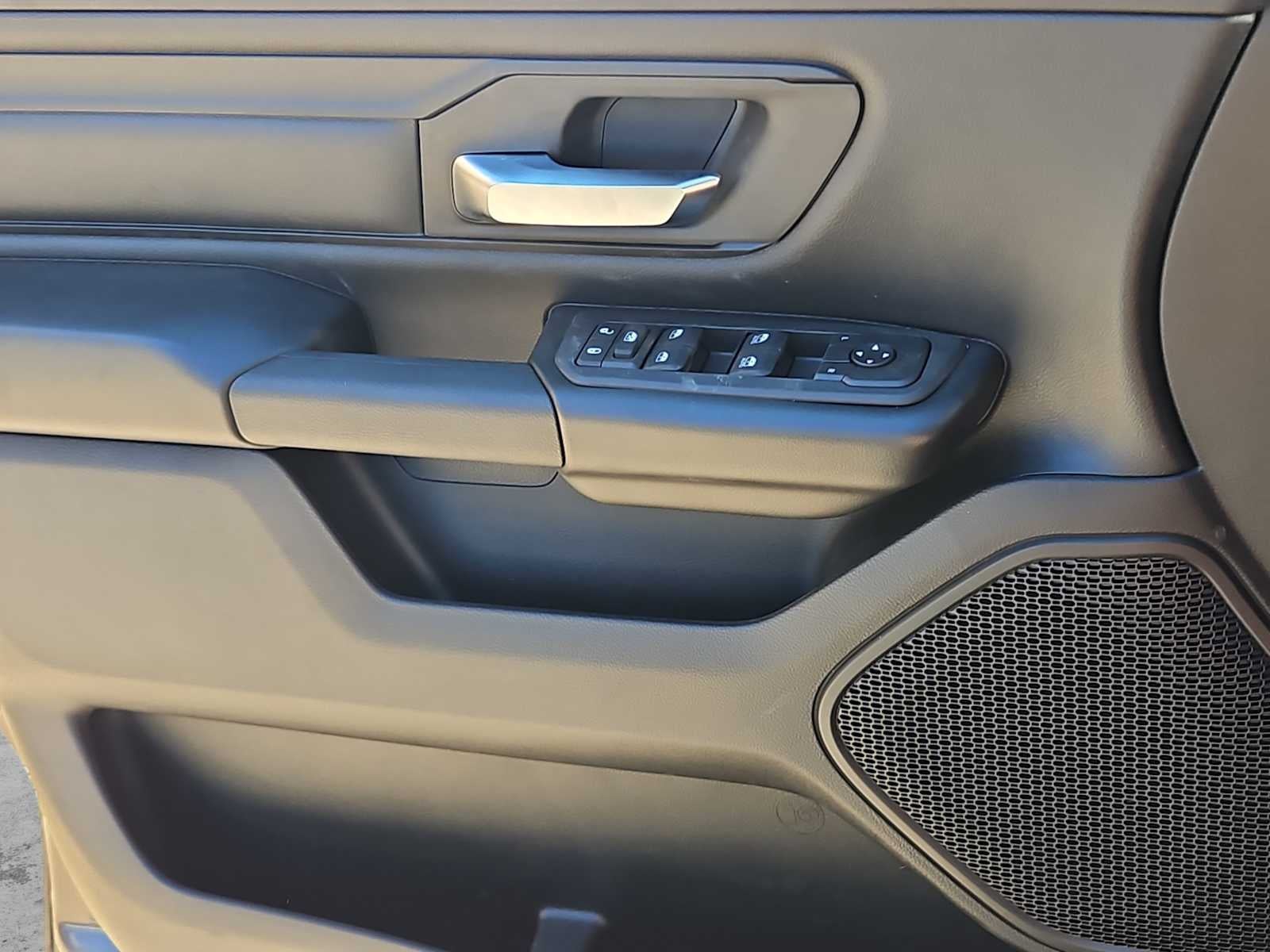 2026 RAM 1500 RAM 1500 WARLOCK CREW CAB 4X4 5'7' BOX