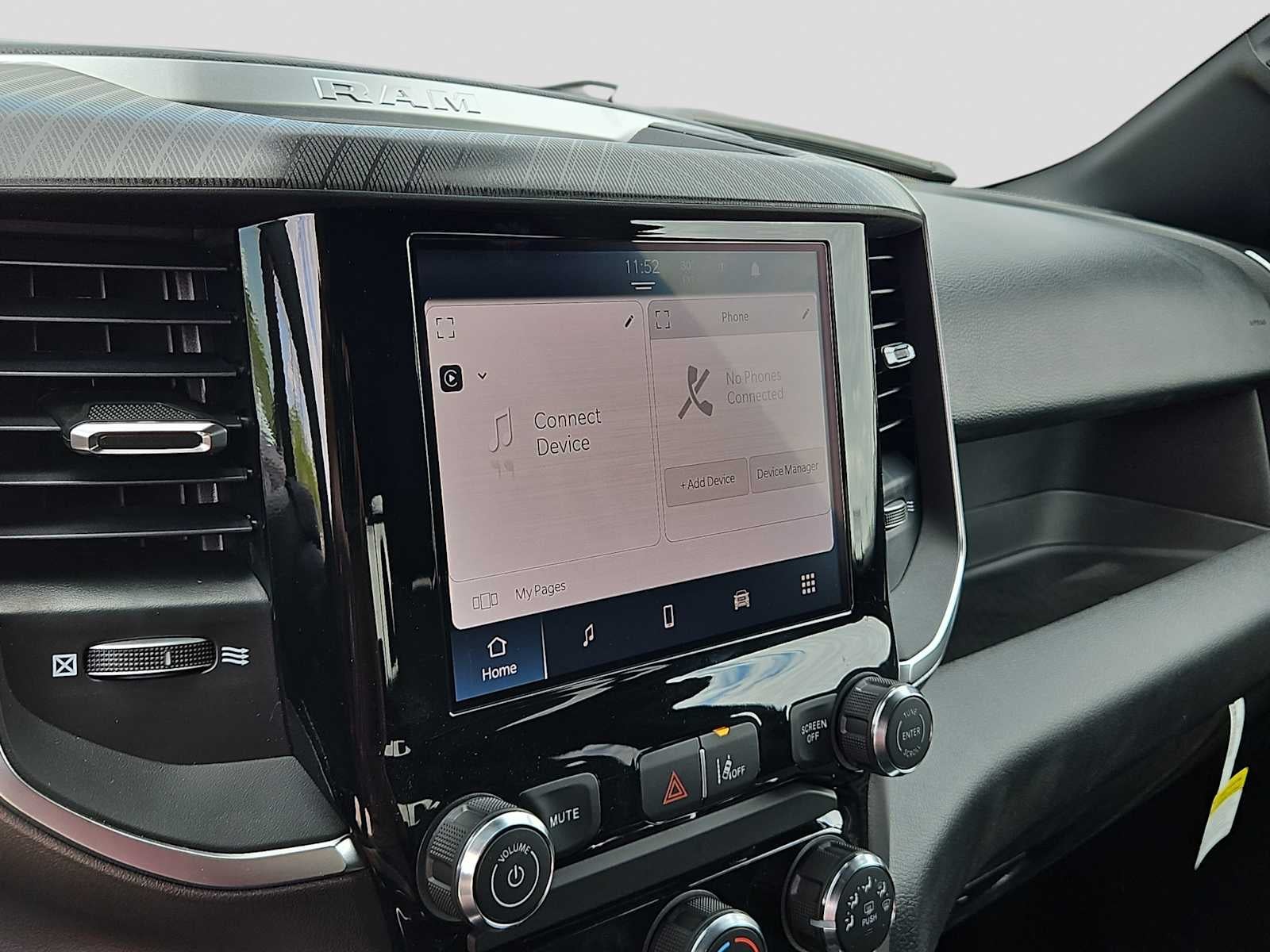 2026 RAM Ram 1500 RAM 1500 EXPRESS CREW CAB 4X4 5'7' BOX